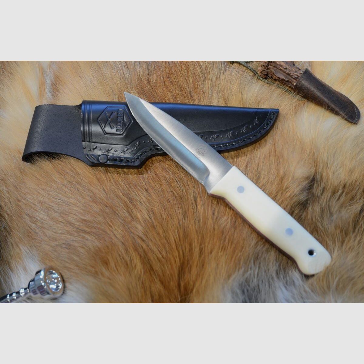 Couteau de chasse Alljagd en micarta ivoire, image 3 sur 6