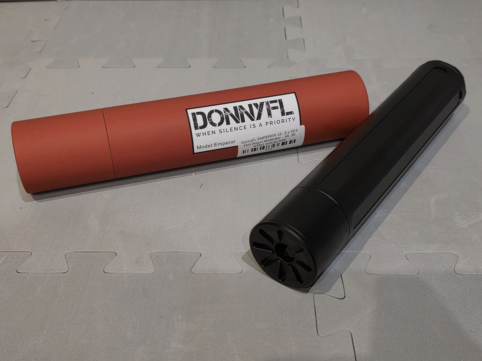 Schalldämpfer DonnyFL Emperor V3 / .45 .50 M18X1 passend für AEA Megalodon und mit Adapter bei der Challanger u.a. PCP Luftdruckwaffen