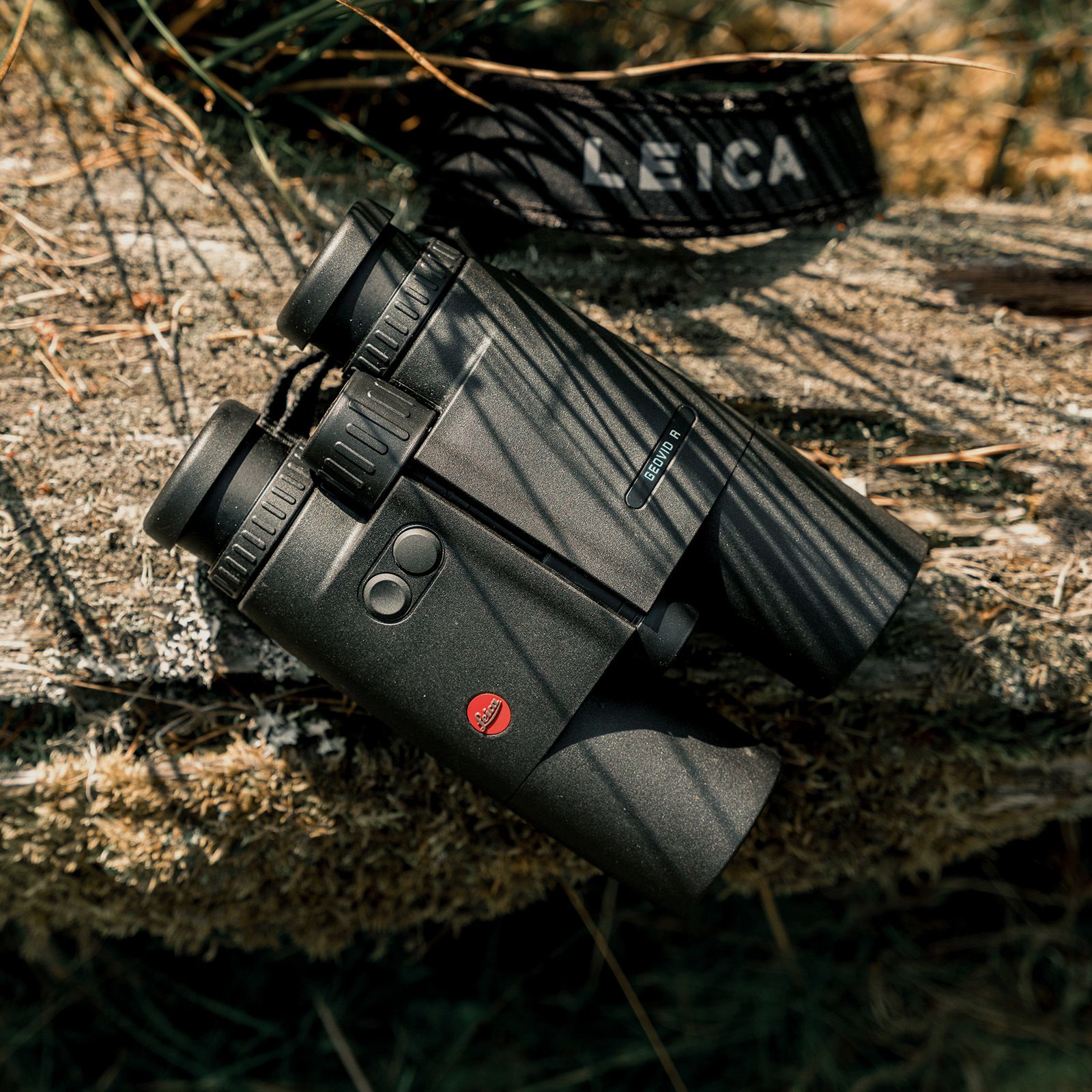 LEICA binoculars with rangefinder Geovid 10x42 R