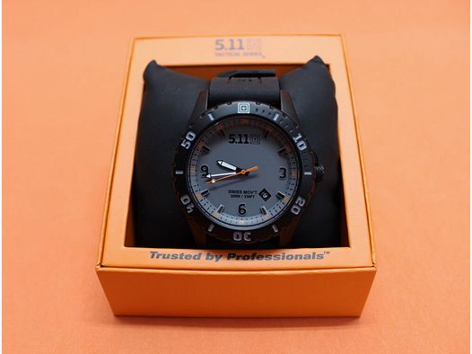 5.11 5.11 Guardsman Watch (50133EU) 033 Granite Uhr mit Stahlgehäuse mit Silikonarmband