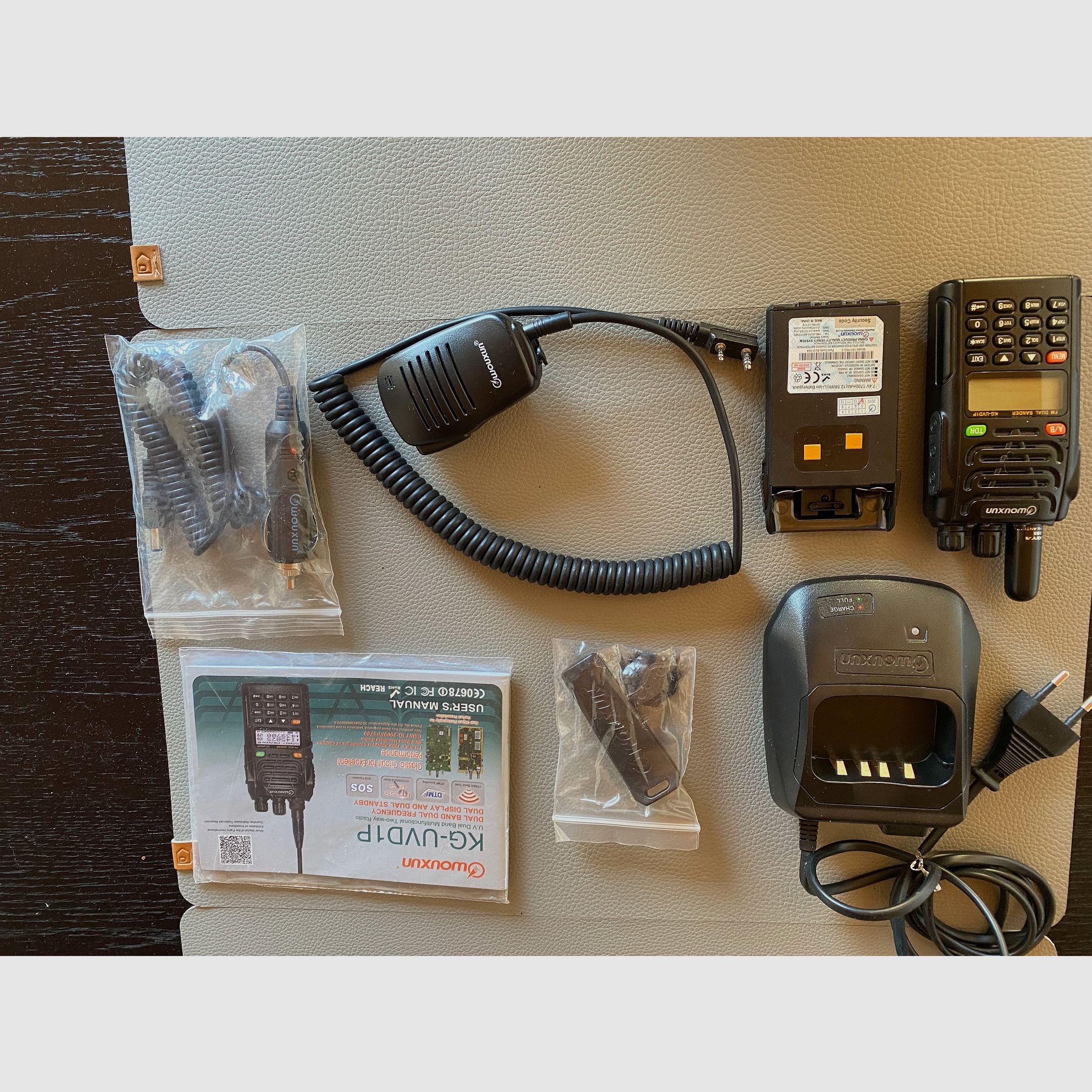 WOUXUN Handfunkgerät KG-UVD1P 