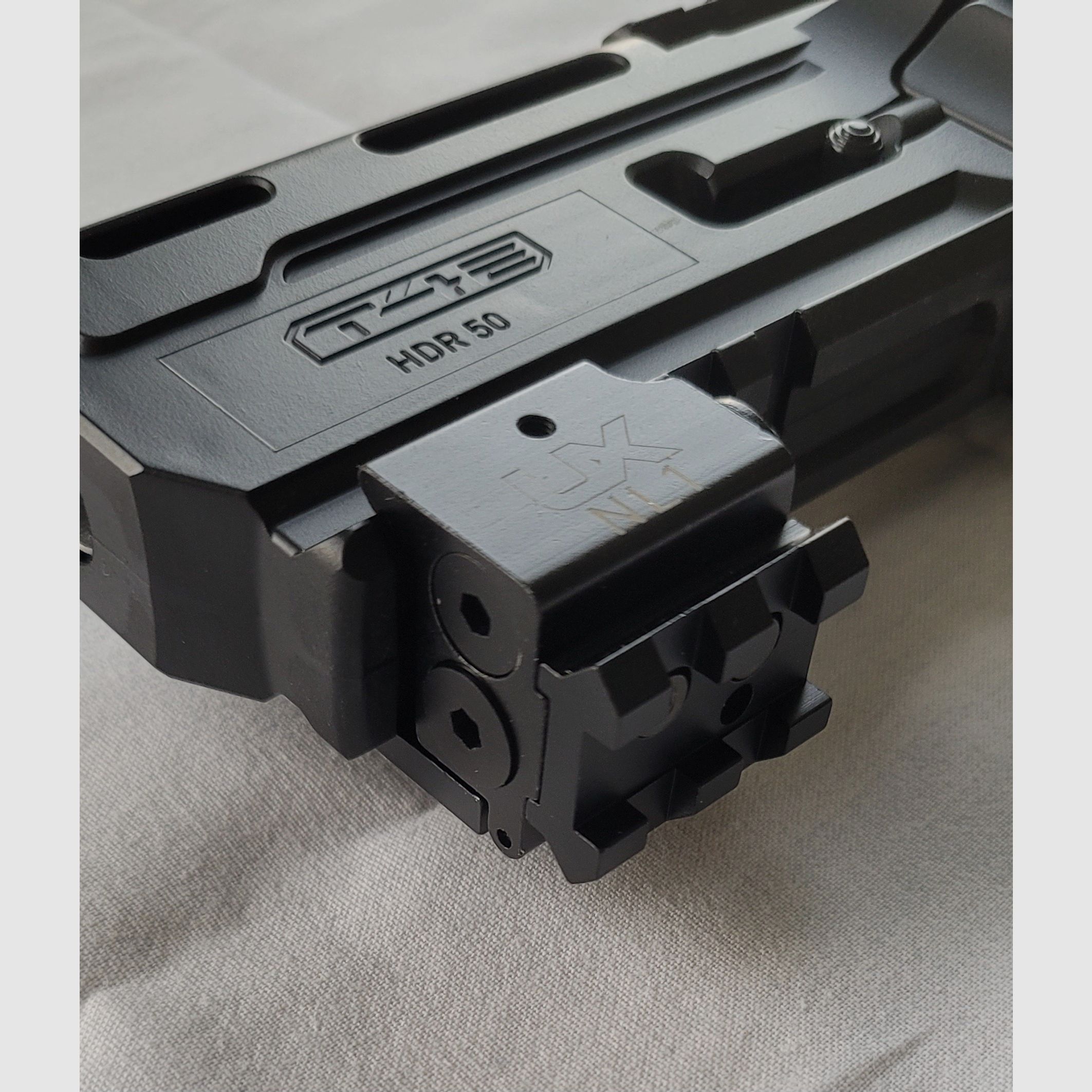 HDR 50 CO2 Pistole mit Laser