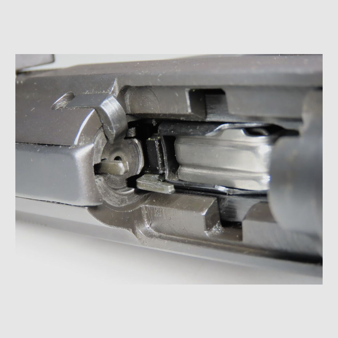 Top Walther P38
