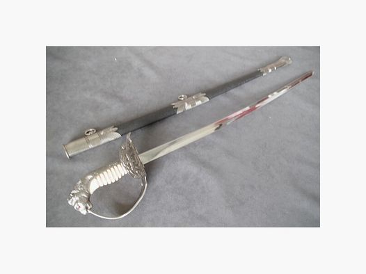 Degen , Säbel , Deutsche Kriegsmarine Klappbarer Handschutz !