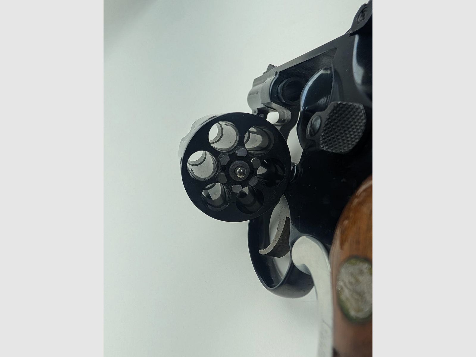 Smith and Wesson Revolver cal.38 Mod.15 Snub Nose 