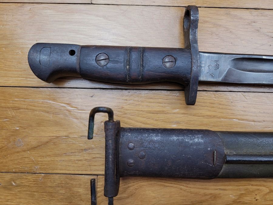 Raro Baionetta US17 – fabbricazione Winchester del 1917 – Buona fondina US di 2° tipo – Testa d'aquila + granata – TBE+, immagine 4 di 13