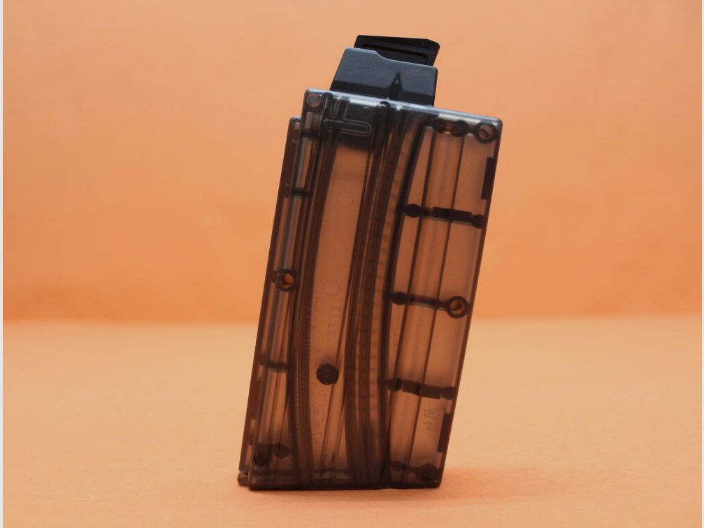 Black Dog AR-15 .22lr: Black Dog Machine magazijn 10-schots polymer rook (bijv. voor CMMG/ Ciener/ SIG522/ DPMS)
