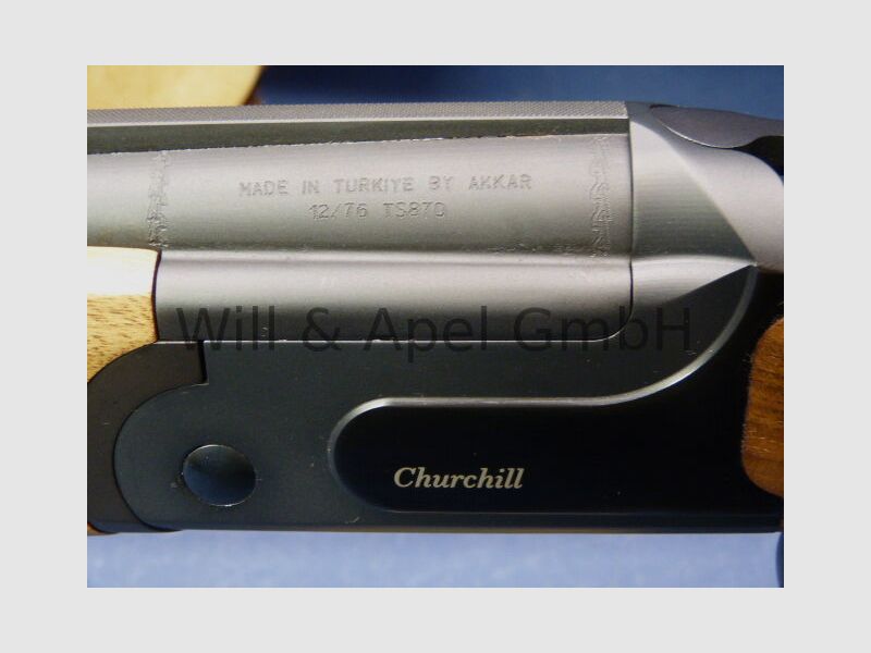 Akkar Churchill Lady Black