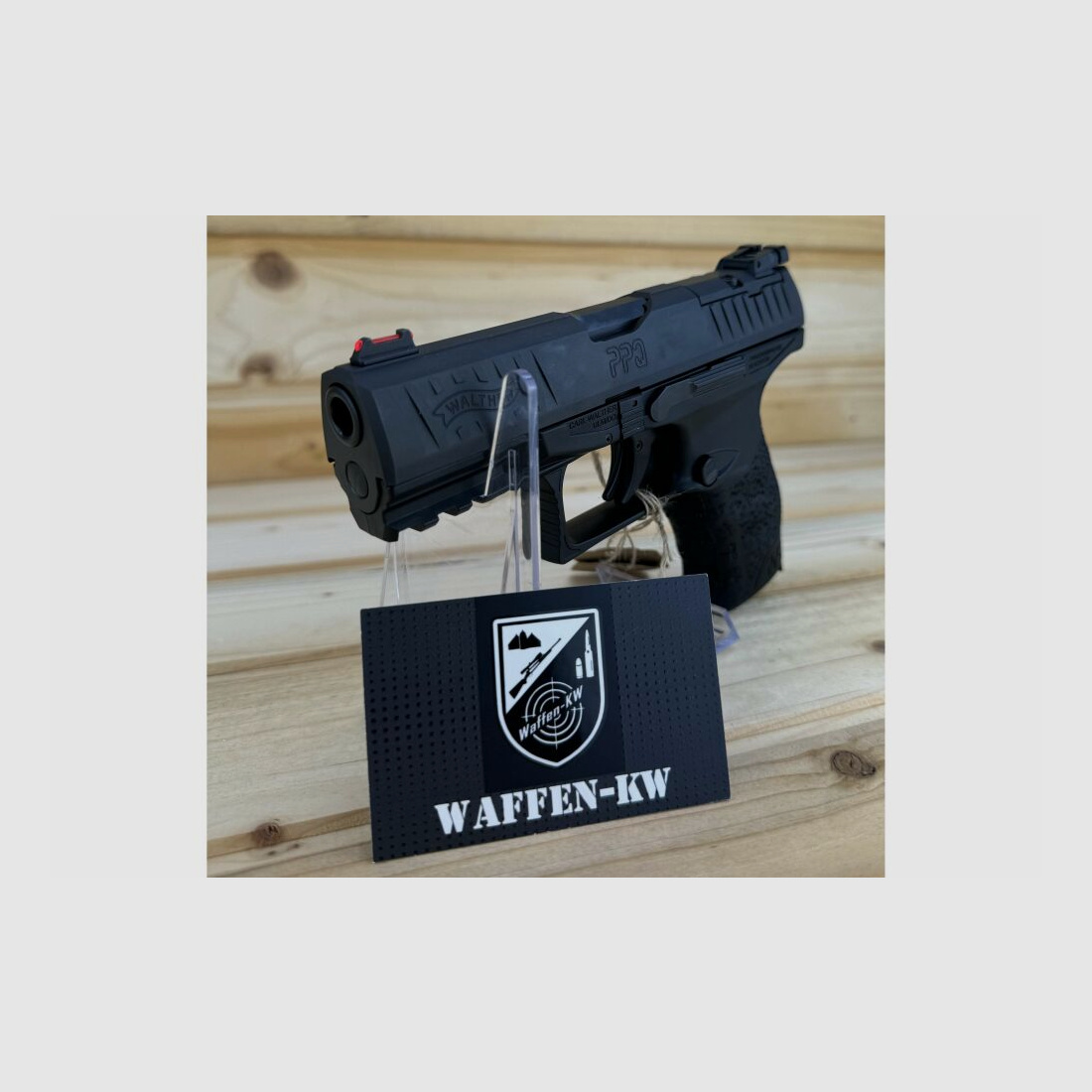 Arme de démonstration Carl Walther pistolet semi-automatique PPQ M2 9x19 9mm Luger 15R/17R 9mmLuger
