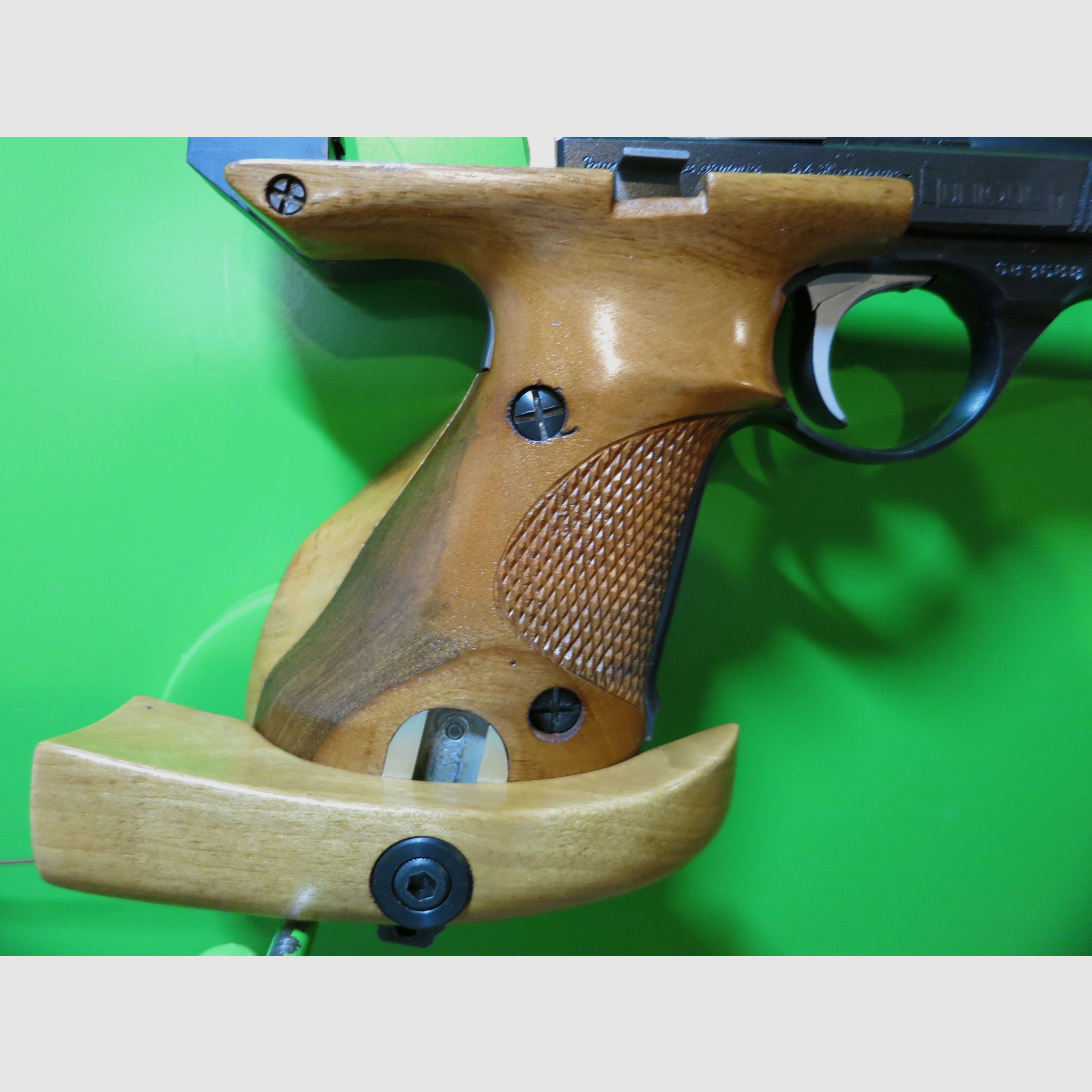 UNIQUE model "DES 69", top broń sportowa, 22lr, regulowany uchwyt sportowy #71-