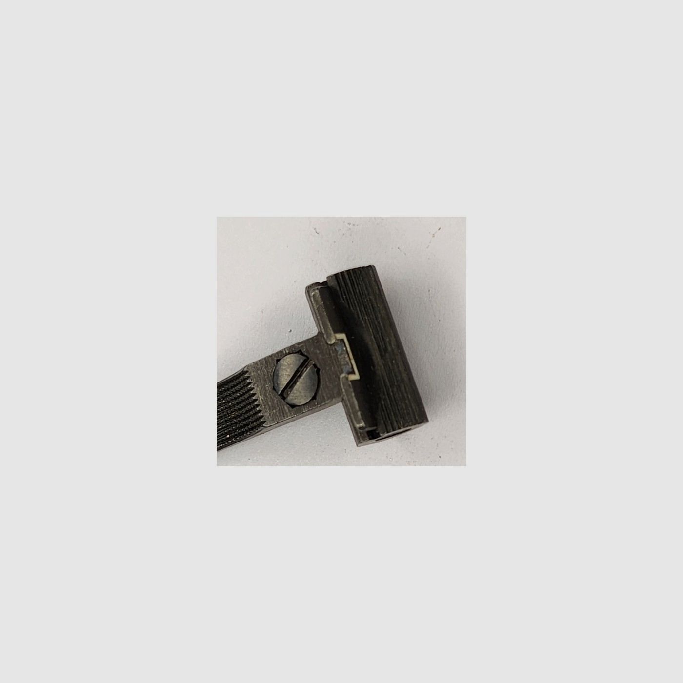 Smith & Wesson Rear Sight Assembly Old Style White mod. 27 .160 040850000, image 5 of 6