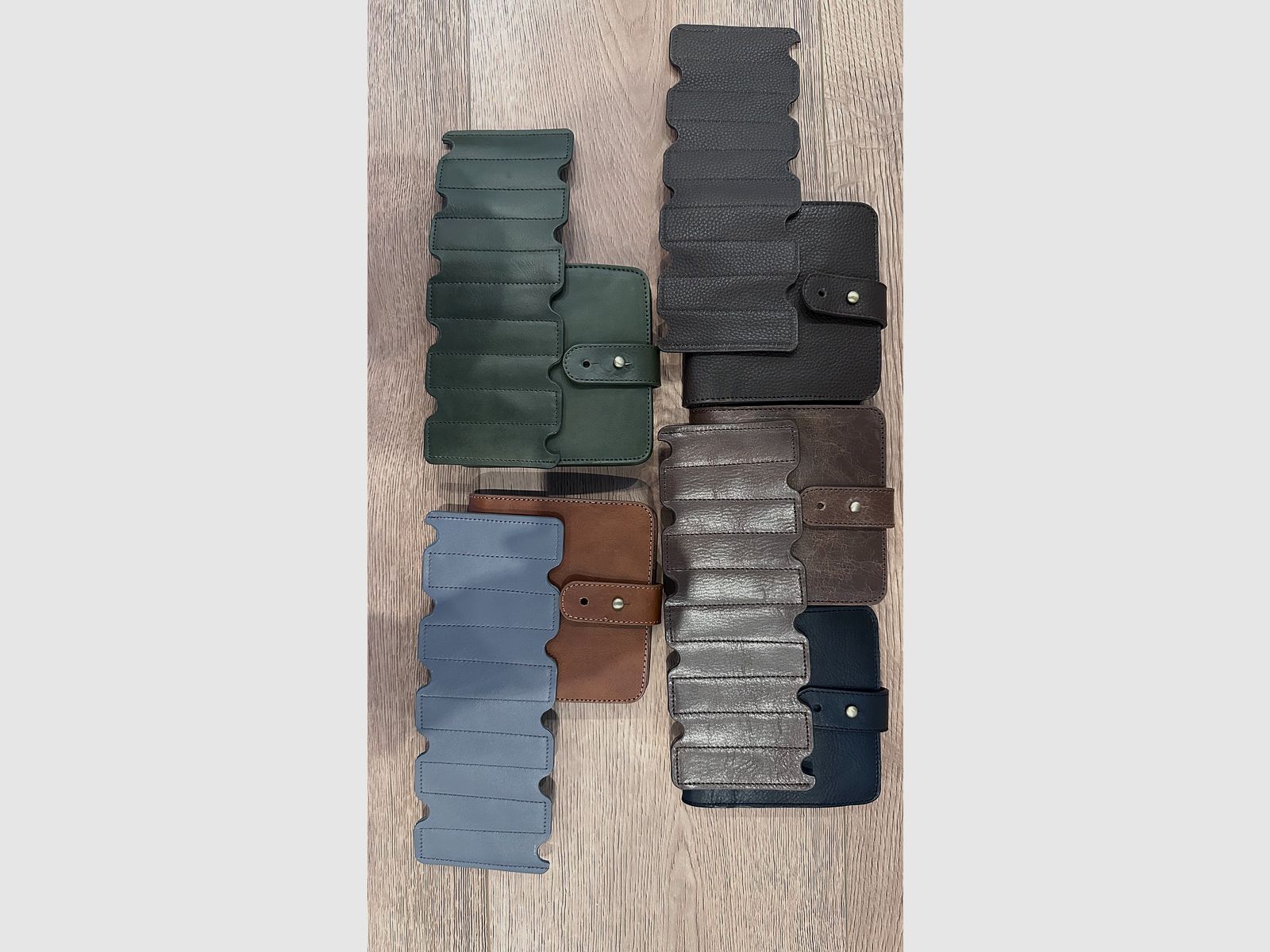 - Memburu - Patronenetui Etui Patronentasche Ledertasche Munitionstasche 