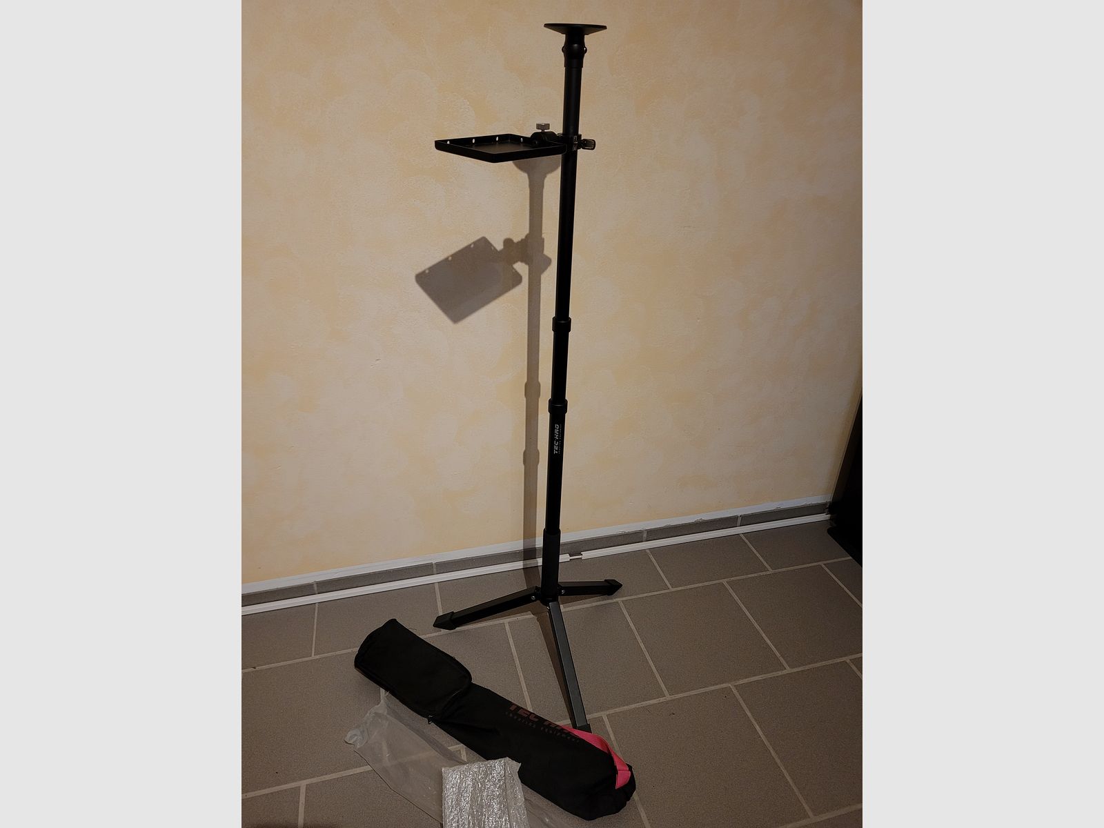 Tec-hro tripod