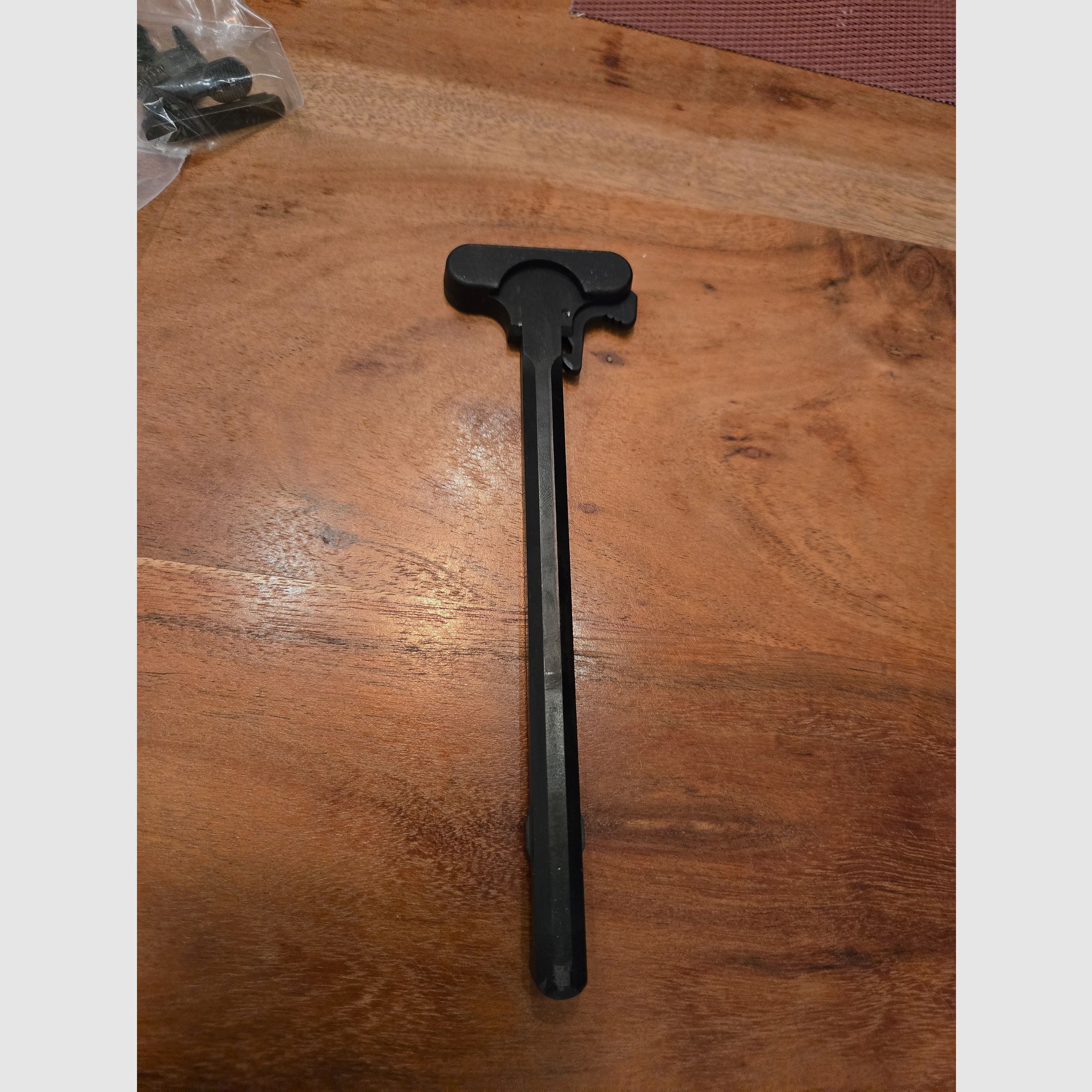 AR 15 Standard DPMS Ladegriff