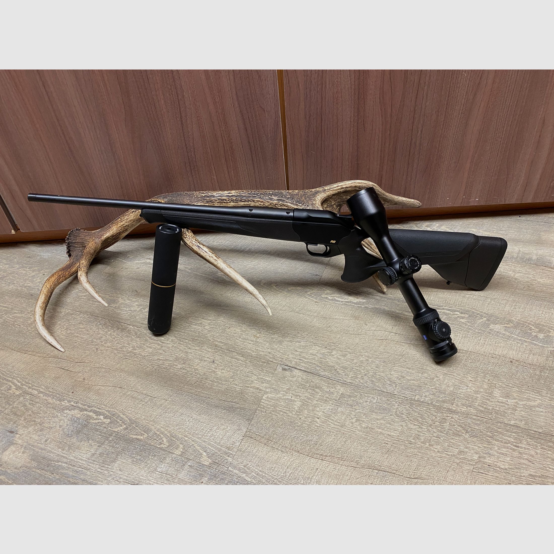 Blaser R8 Ultimate, mit Zeiss Victory V8 2,8-20x56 M, mit Schiene