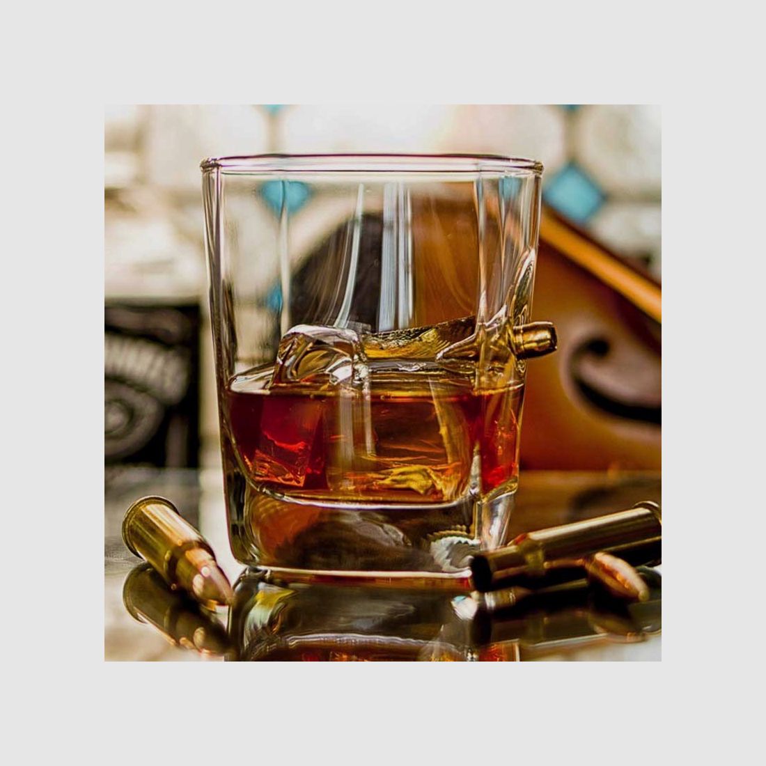 KolbergGlas Whiskyglas mit Projektil