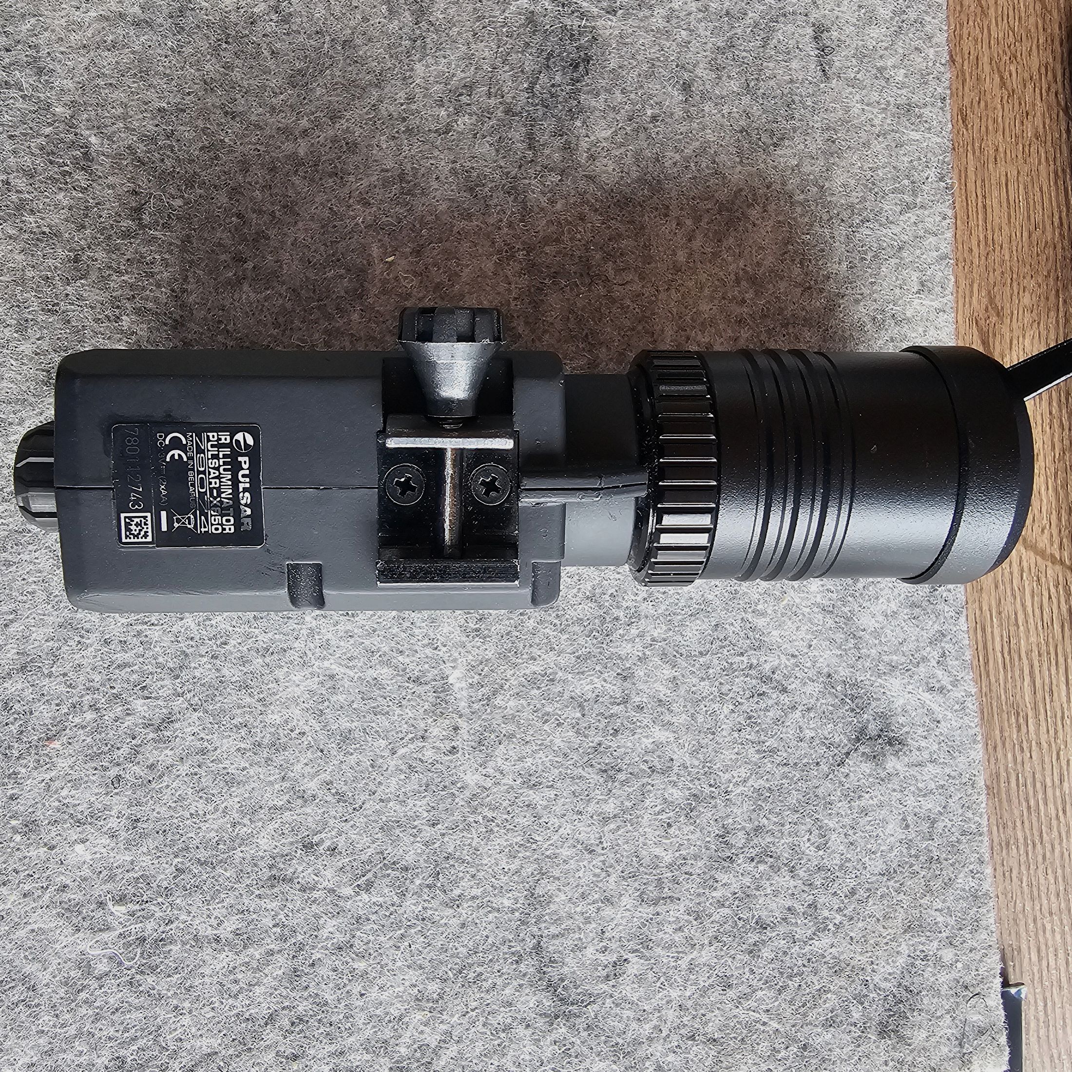 Jahnke DJ-8 NSV Kompakt1x56 mit Premium Photonis Onyx Bildröhre in der höchsten Leistungsklasse III. Weißes Bild der Premiumklasse. Erste Sortierung