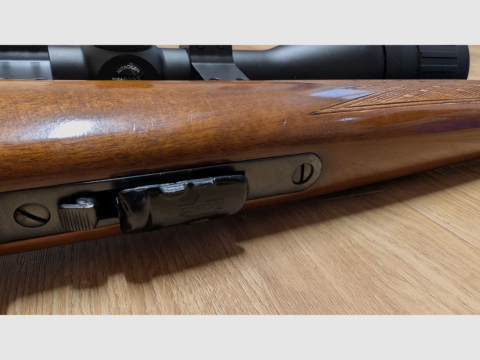 Anschütz 1515-1516 Repetierbüchse, 22. WMR, Hawke Vantage 3-9x50 AO