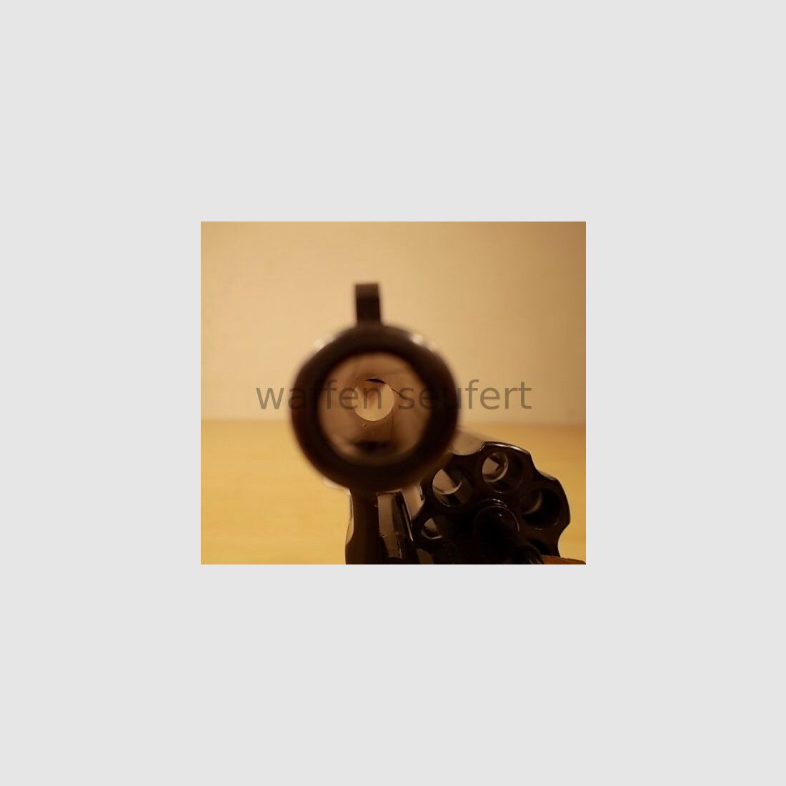Colt Detective 2" snub nose Hogue rubber grip