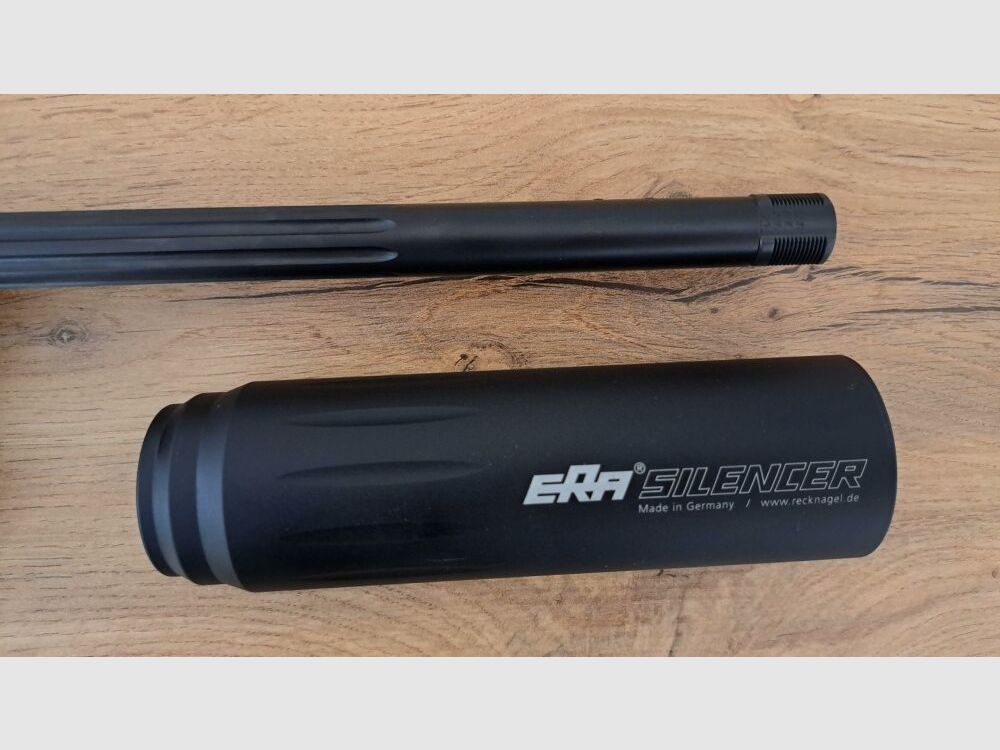 Merkel K5 Extrem mit FBT Carbon Lochschaft, DDOPTICS Zielfernrohr, Recknagel Schalldämpfer, Spartan Zweibein, Automatik Gewehrriemen, Luxus Koffer etc.