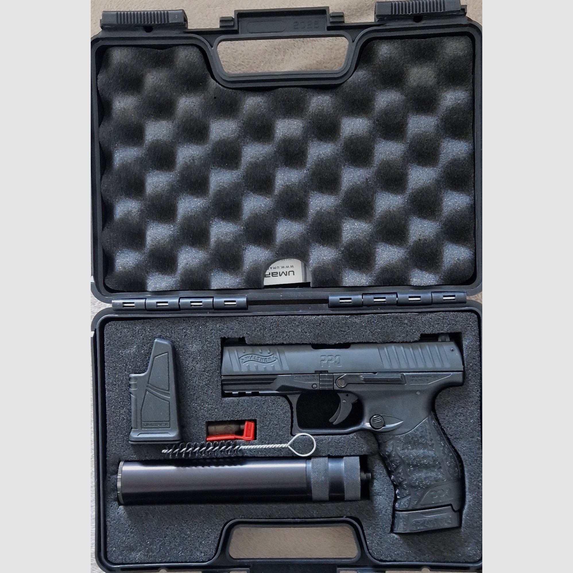 PPQ Schreckschuss Pistole mit Schalldämpfer, Bild 2 von 6