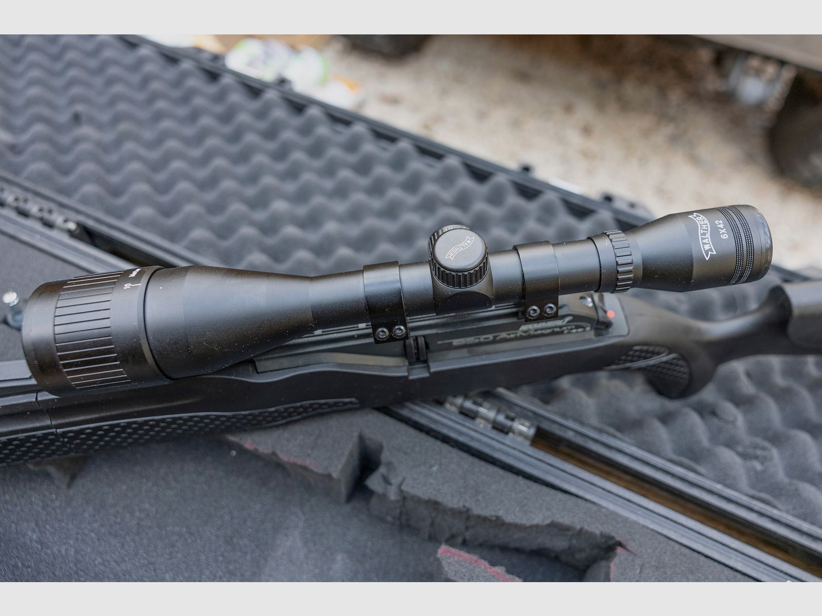 CO2 air rifle Hämmerli 850 AirMagnum with Walther 6x42 and gun case