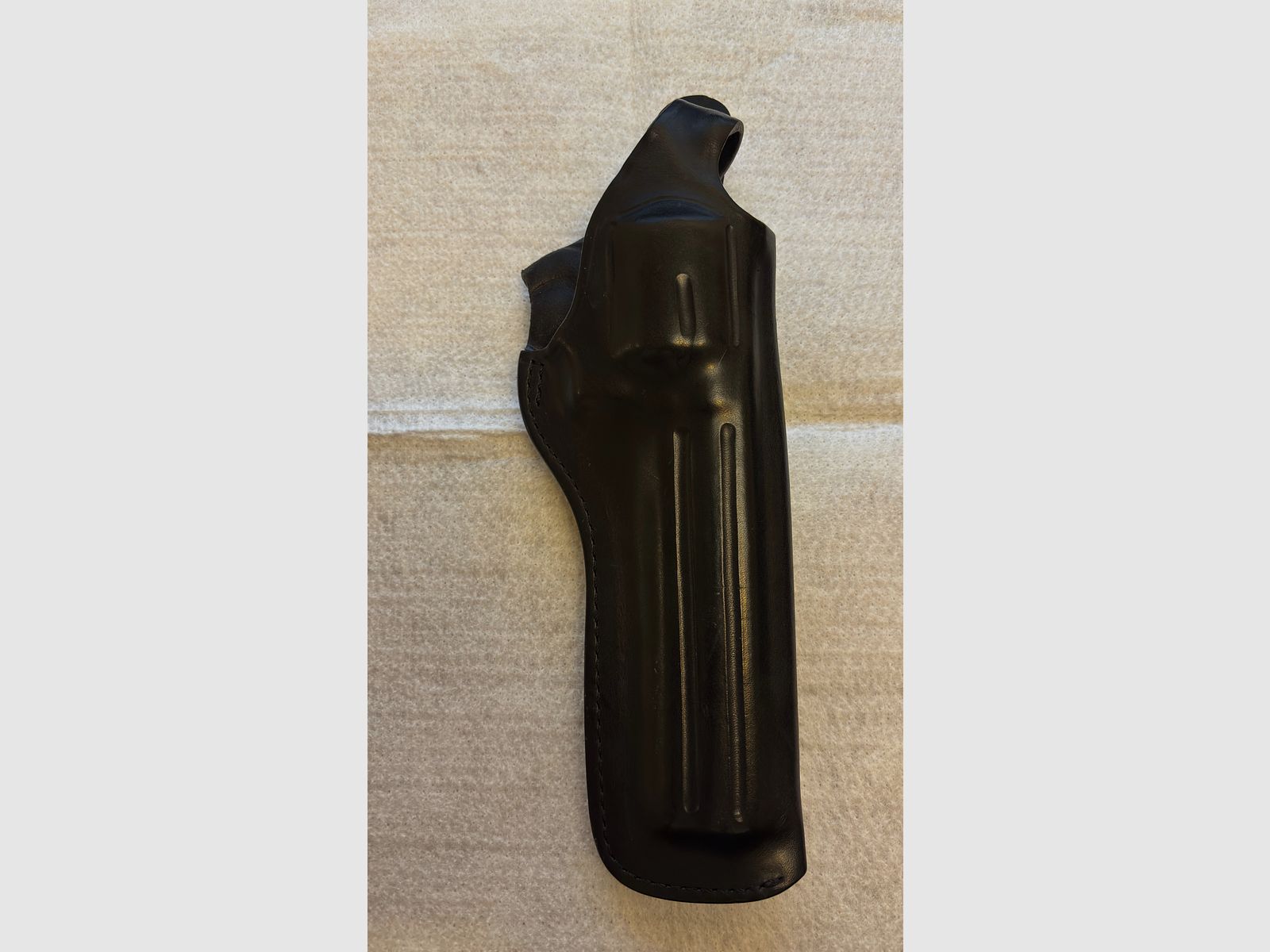 Belt holster for 686 by Radar - leather holster
