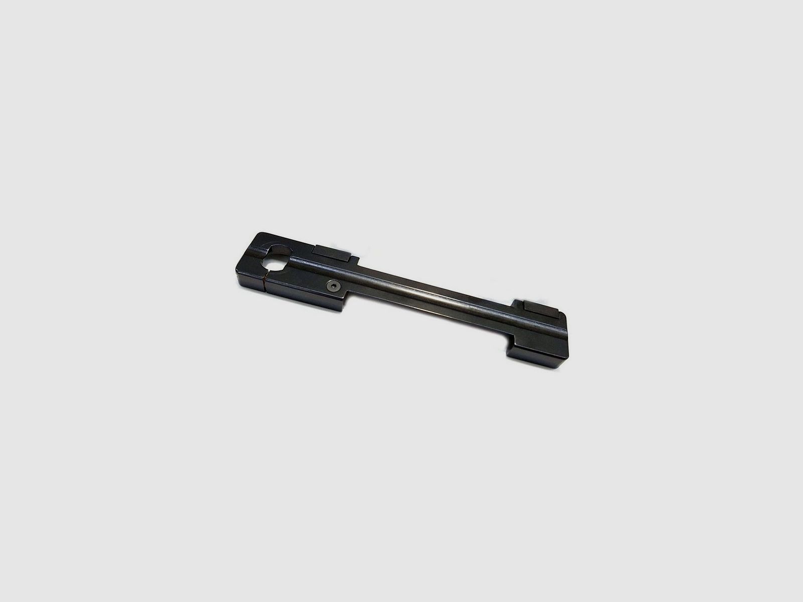 Base APEL pour rail à queue d’aronde de 14 mm – Sauer 404