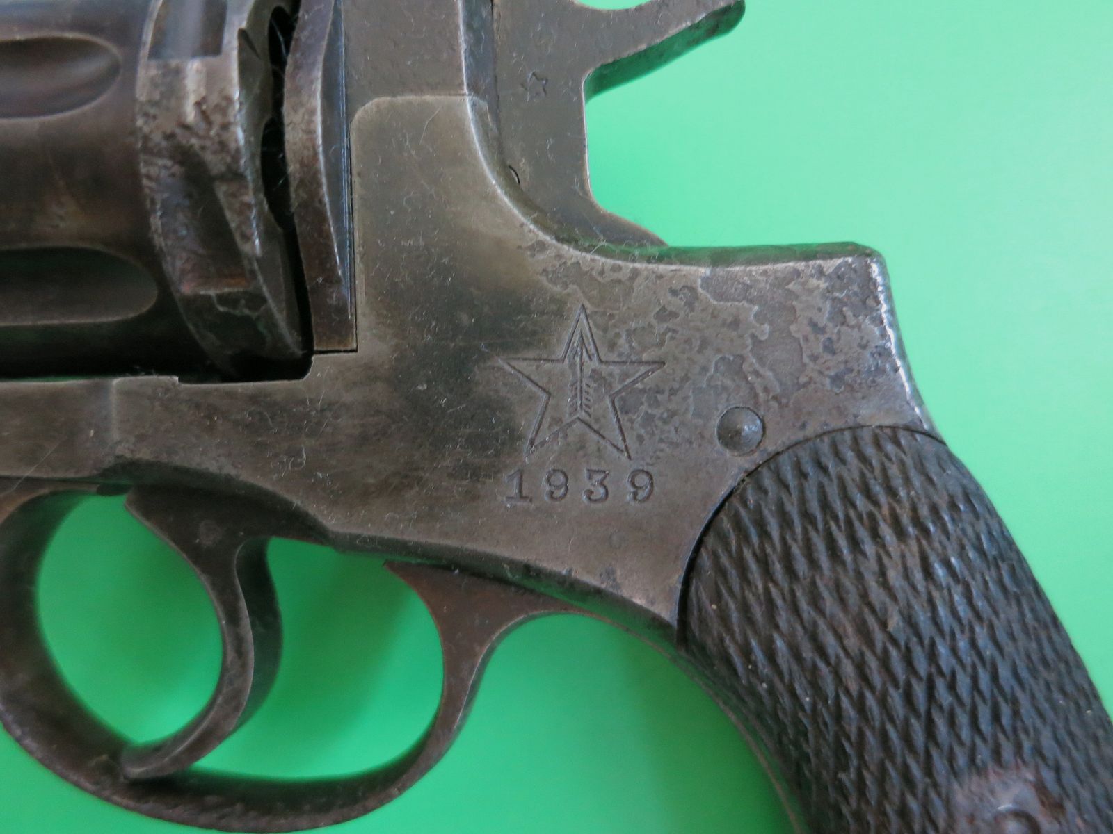 KAISERLICHER RUSSISCHER NAGANT-REVOLVER WW2, 1939, DOUBLE-ACTION-OFFIZIERSMODELL, Tula-Arsenal    #87