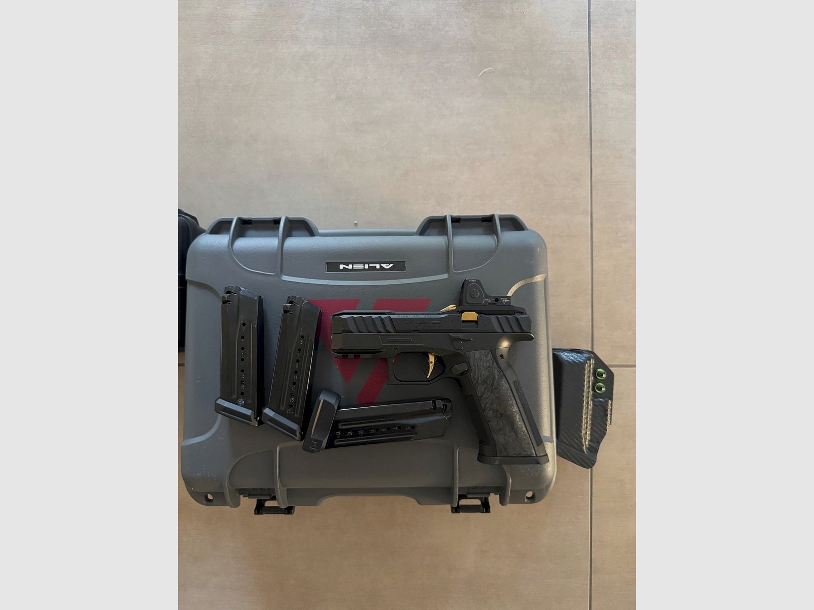 Laugo Alien Remus Limited Full Kit with Trijicon RMRcc, 9 mm Para