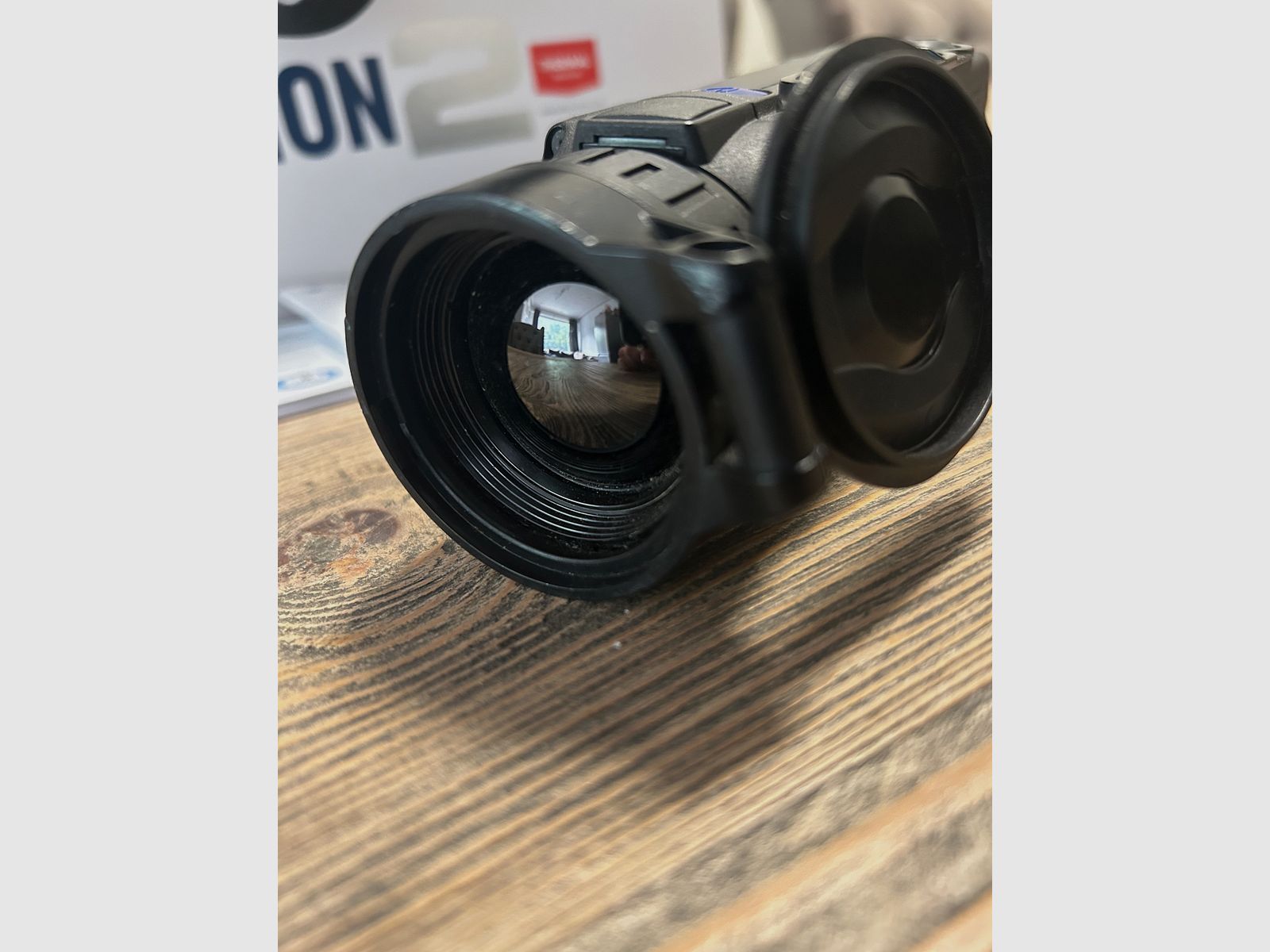 Dispositivo de imagen térmica Pulsar Helion 2 XQ38F en OVP con 2 baterías etc.!