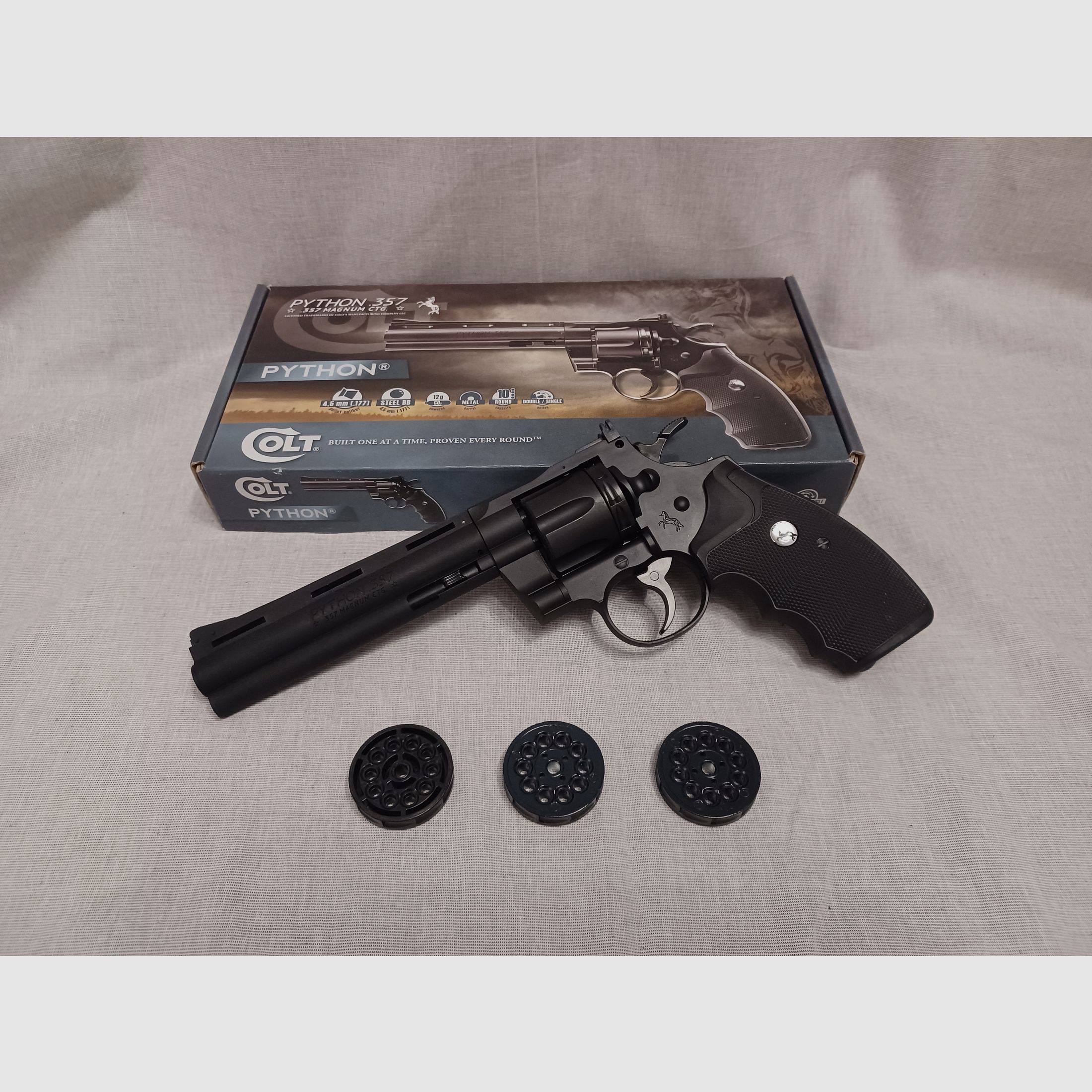 Colt Python 6" / 4,5 mm BB / CO2 / Revolver / OVP (92)