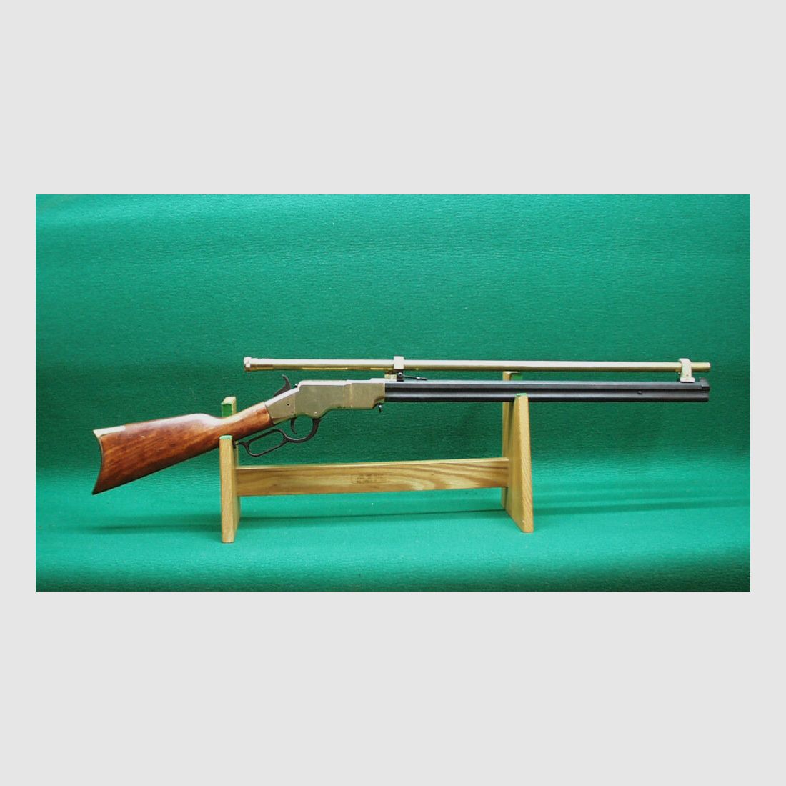 Denix Dekogewehr 1860 Henry, mit Zielfernrohr