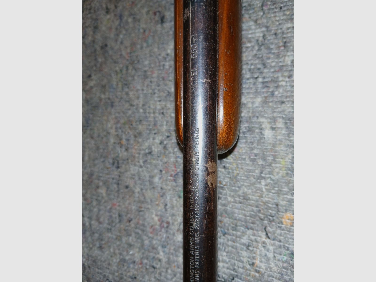 Klein kalibergeweer Remington 550-1 halfautomaat kal .22 long Rifle zelfladend