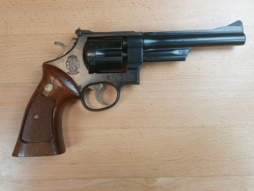 Smith & Wesson	 M 28-2