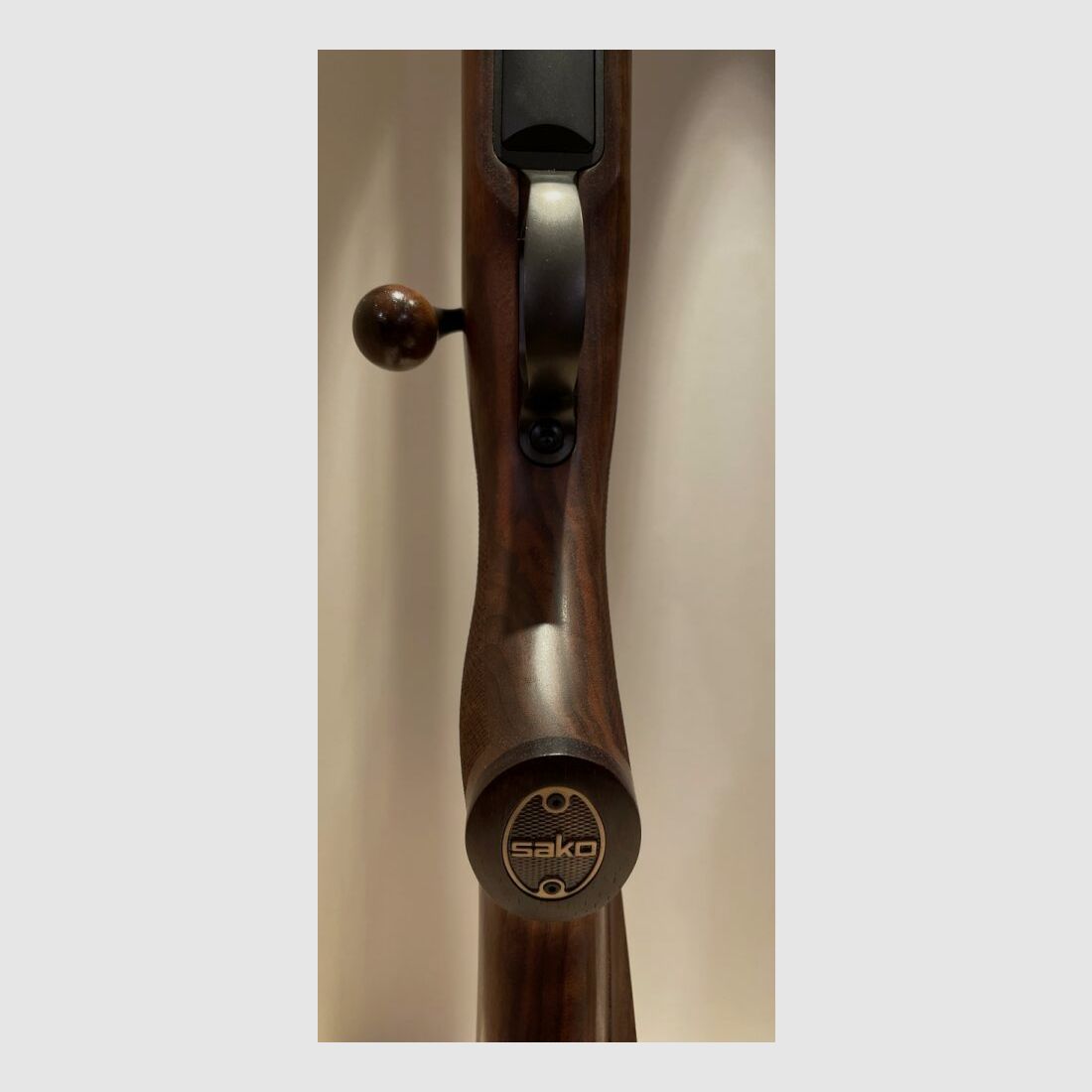 SAKO 85 GRIZZLY with thread