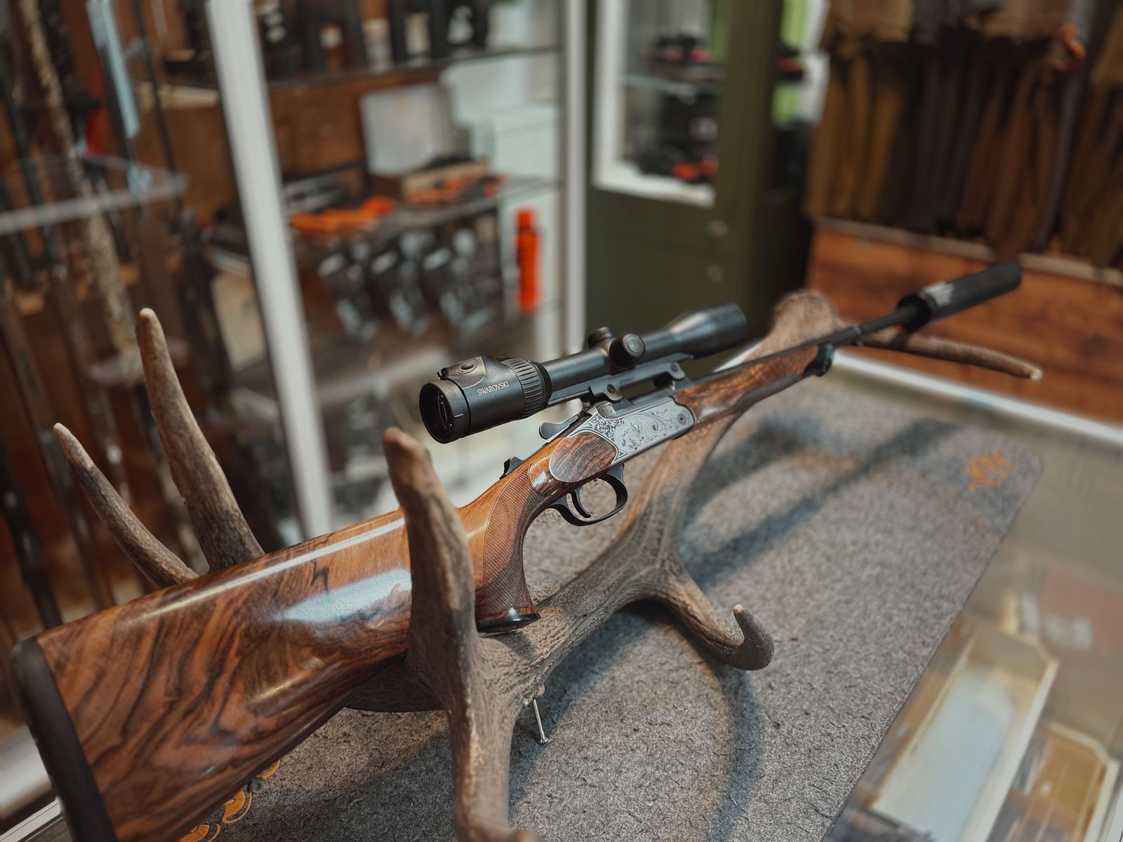 Blaser K95 Luxus – Cal. .308 Win. | Classe de bois 6 | Swarovski Z6i | Hausken 224 Lite