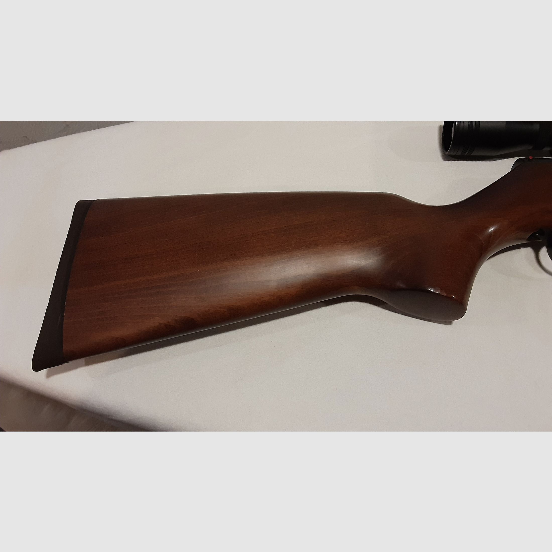 Rifle de aire Weihrauch HW35 de gran potencia y precisión para caza/deporte