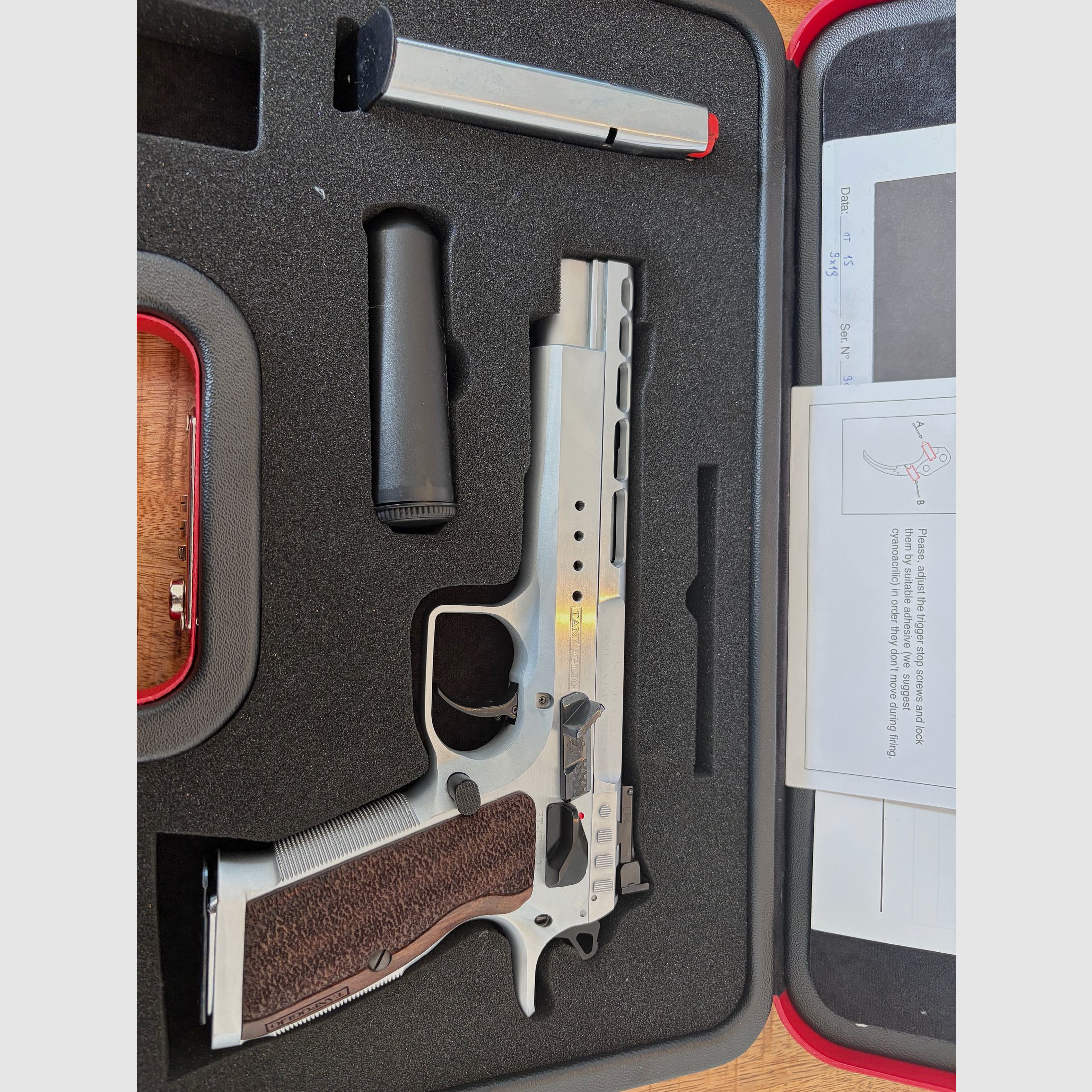 Tanfoglio Gold Match, 9mm, gotowy na optykę, z dużą ilością akcesoriów
