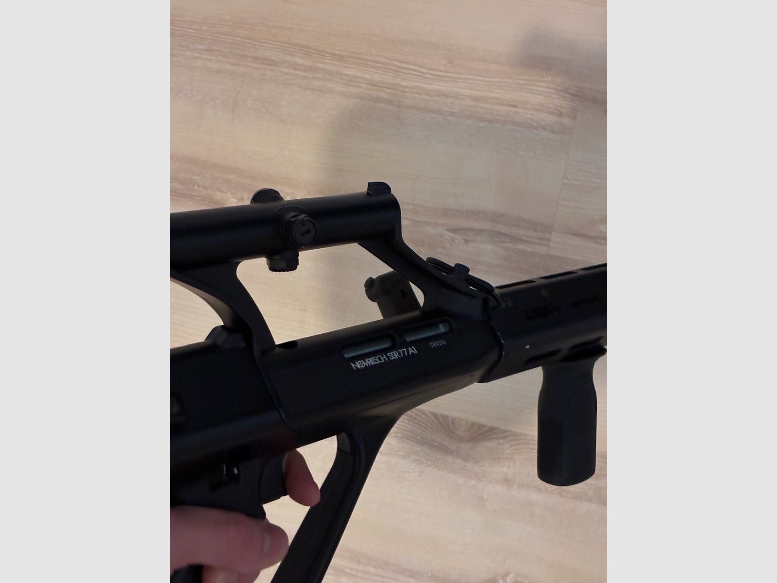 Novritsch SSR77 a2 mit 5 Magazinen