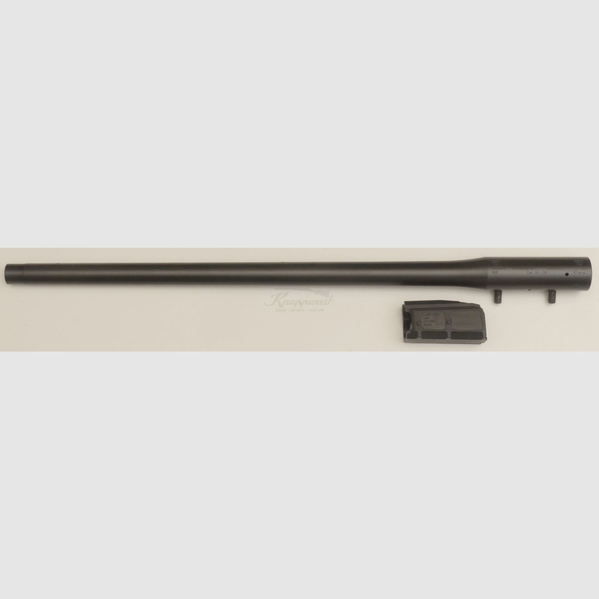 Running Blaser R8 52cm 8x57 IS thread without sight