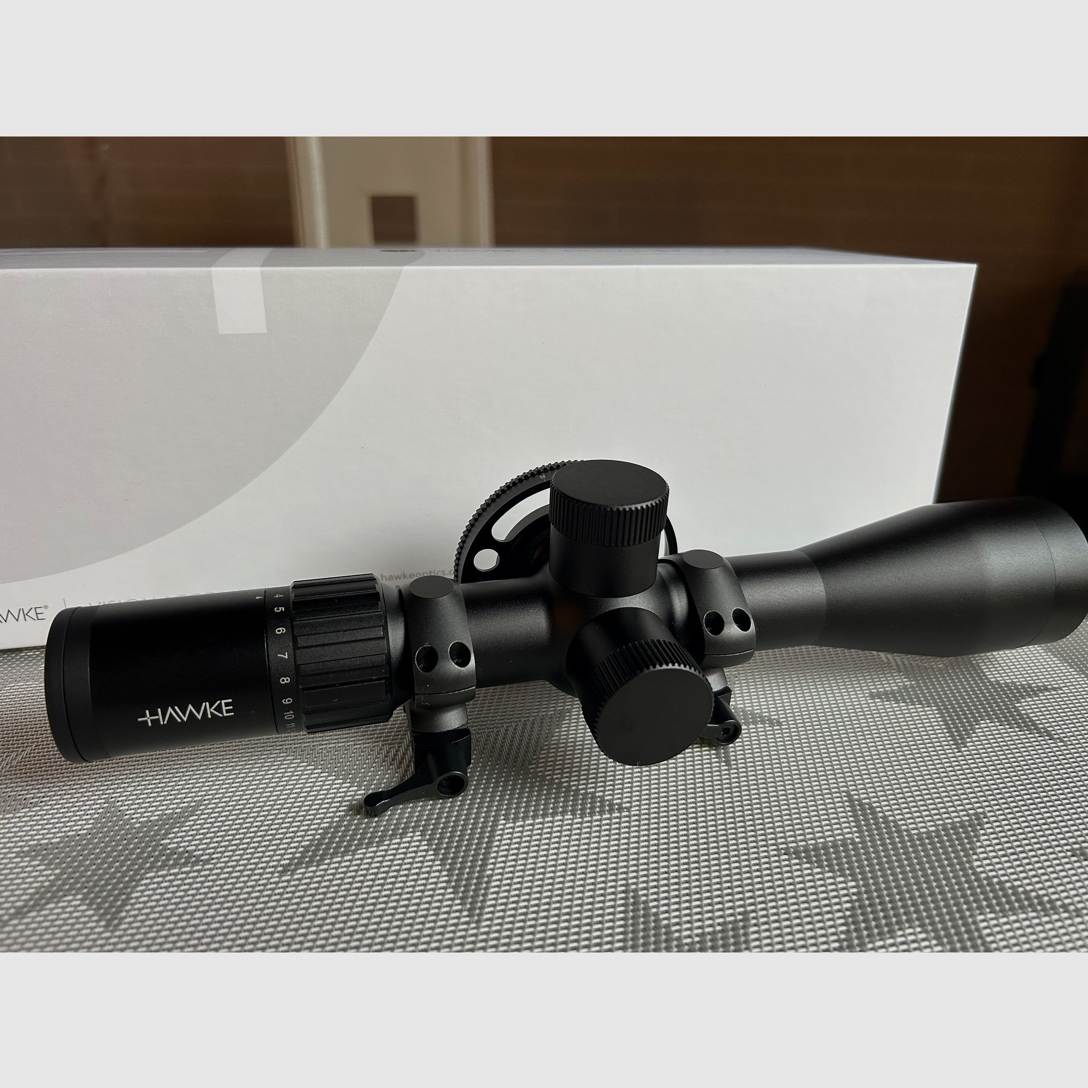 Hawke Airmax 30 SF Compact 4–16×44 AMX IR + Sidewheel + 30-mm quick-release mount + OVP