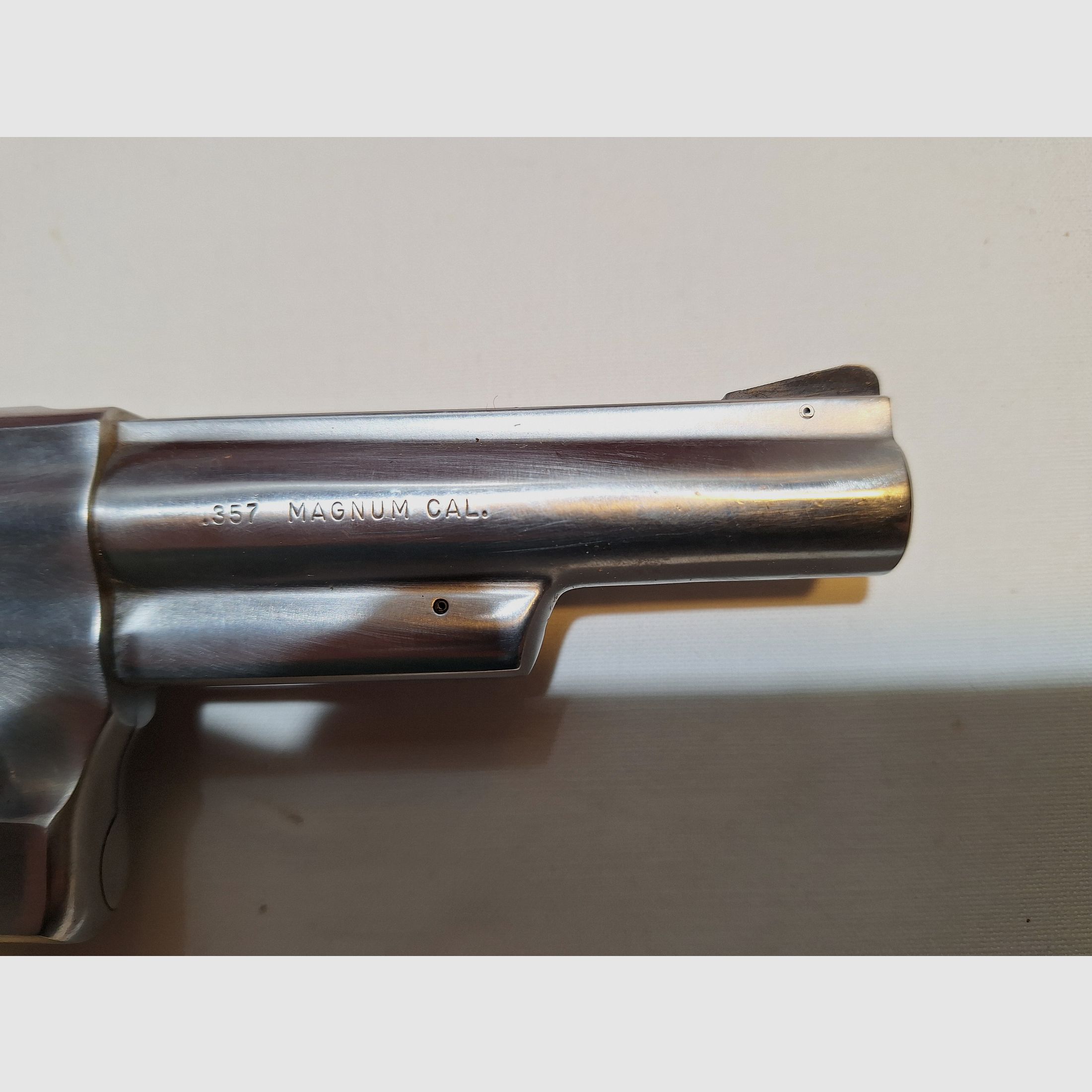 Ruger, stainless steel revolver