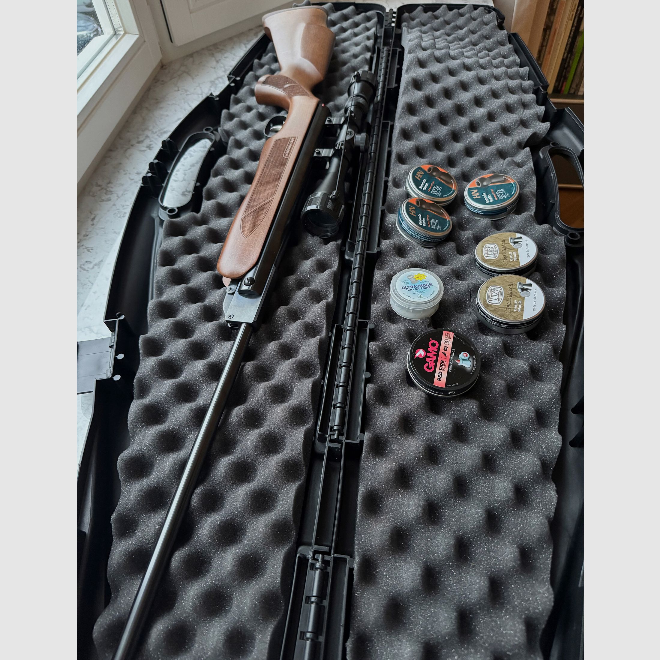 Weihrauch HW 35 Luftgewehr mit Zielfernrohr, 2000 Diabolos & Hartschalenkoffer – neuwertig!