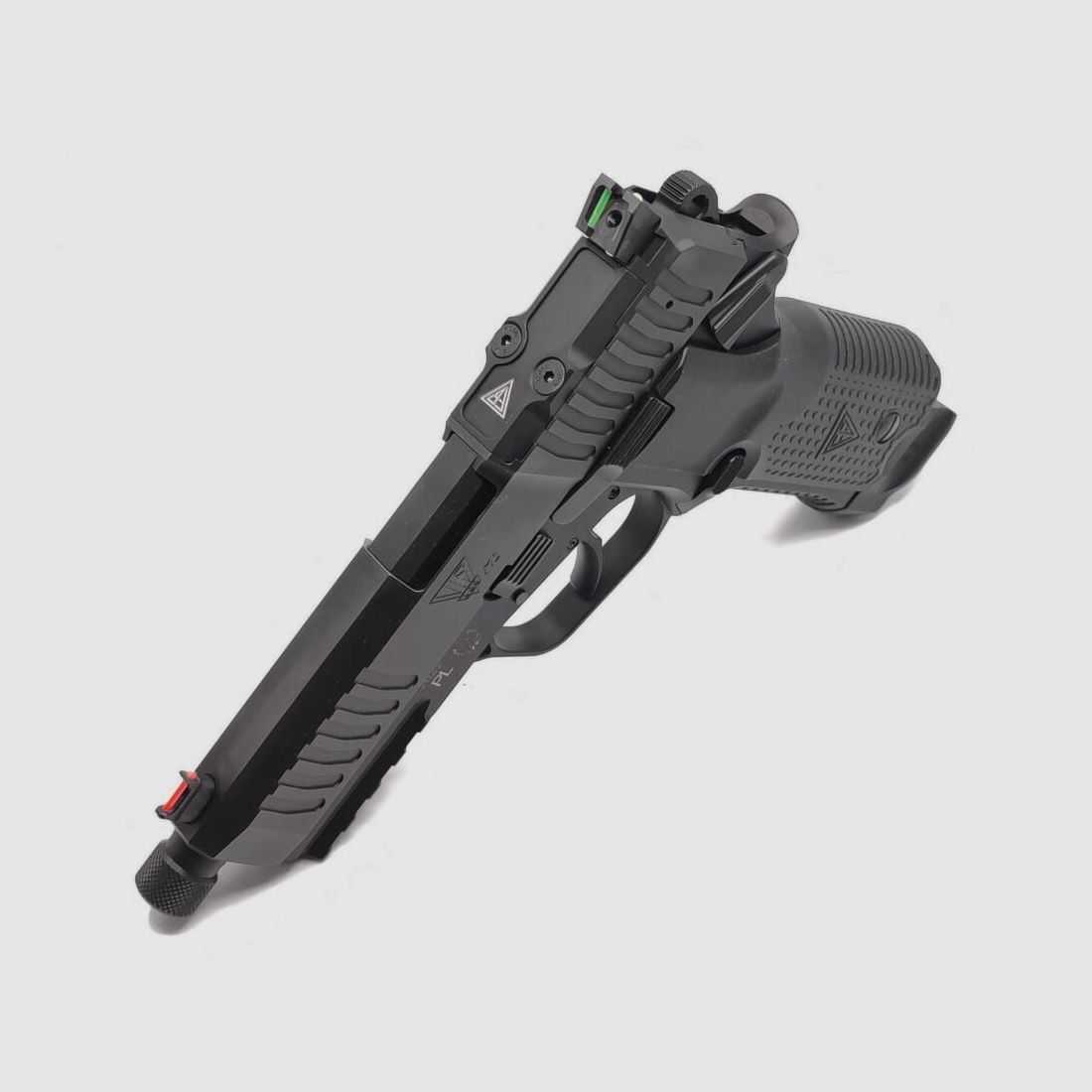 VIS 100 1 pistol with threaded barrel 9mm Luger, image 6 of 6