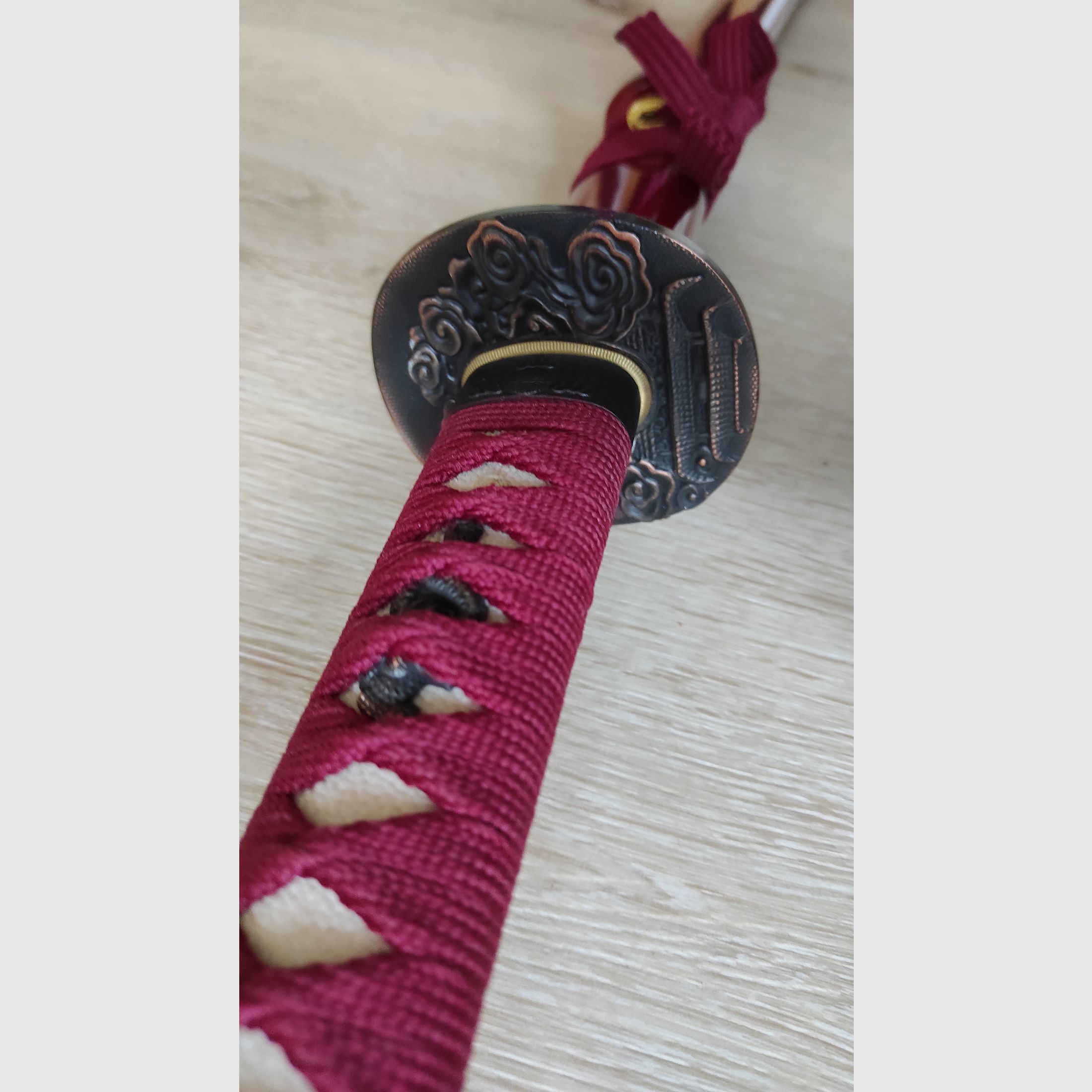 Katana, Samuraischwert rot mit Stoffbeutel geschliffene Klinge