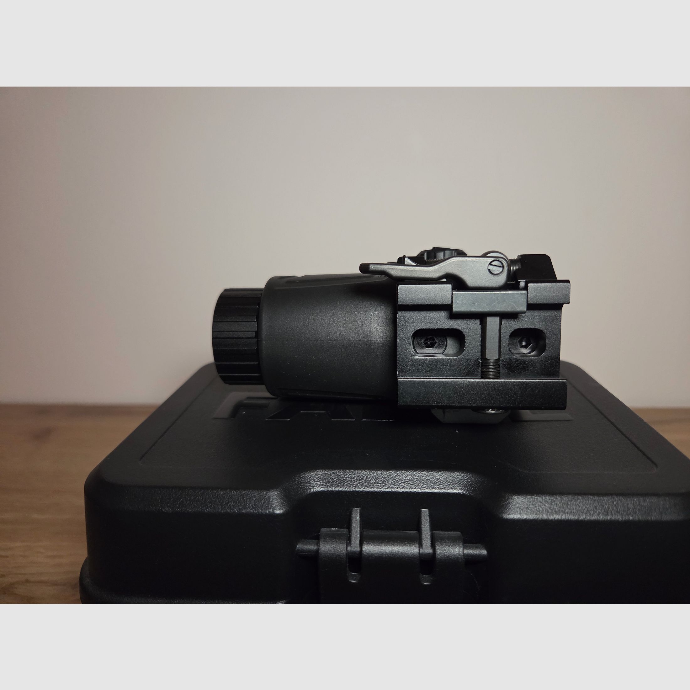 Falke Magnifier B3X LE FlipUp Montage 3 fach Vergrößerungsmodul