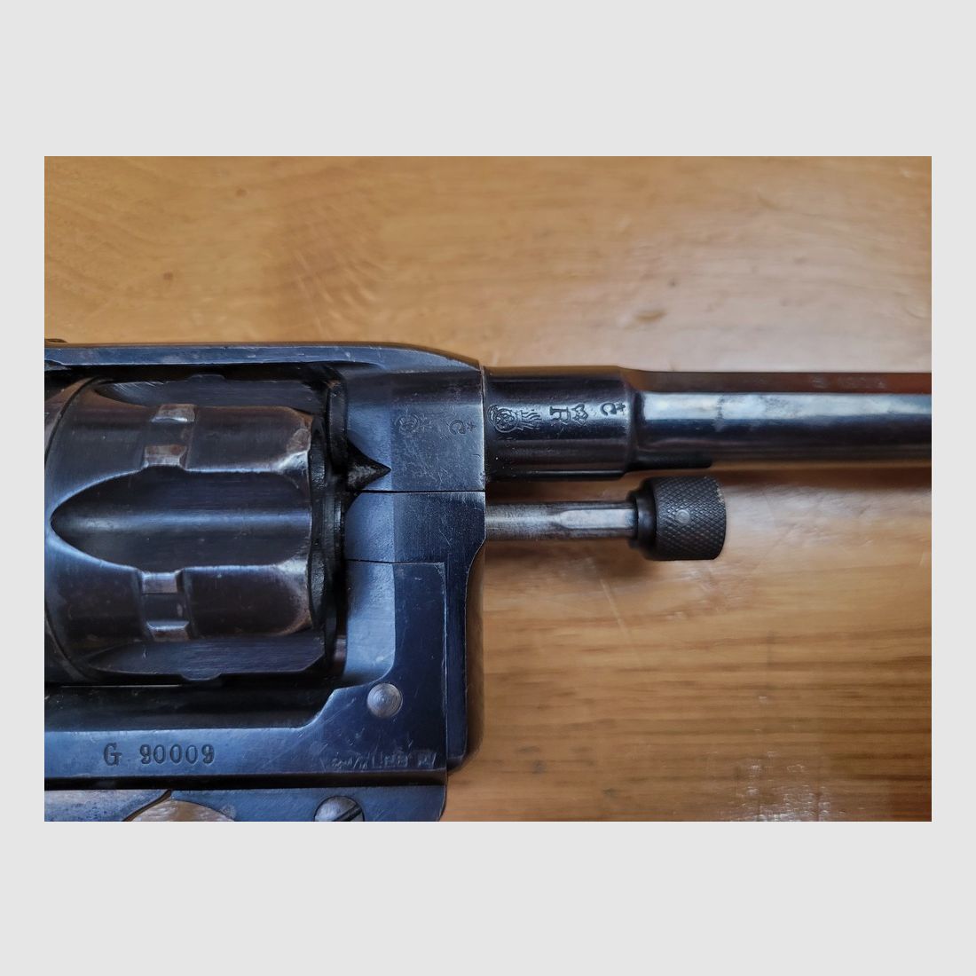 Zeer mooie dienstrevolver 1892 – Gewoon maar mythisch – Hoogtepunt van de revolver Made in France – Kaliber 8mm92 – Vuurwapen van 1902 opnieuw gekeurd in België – TBE, afbeelding 6 van 22