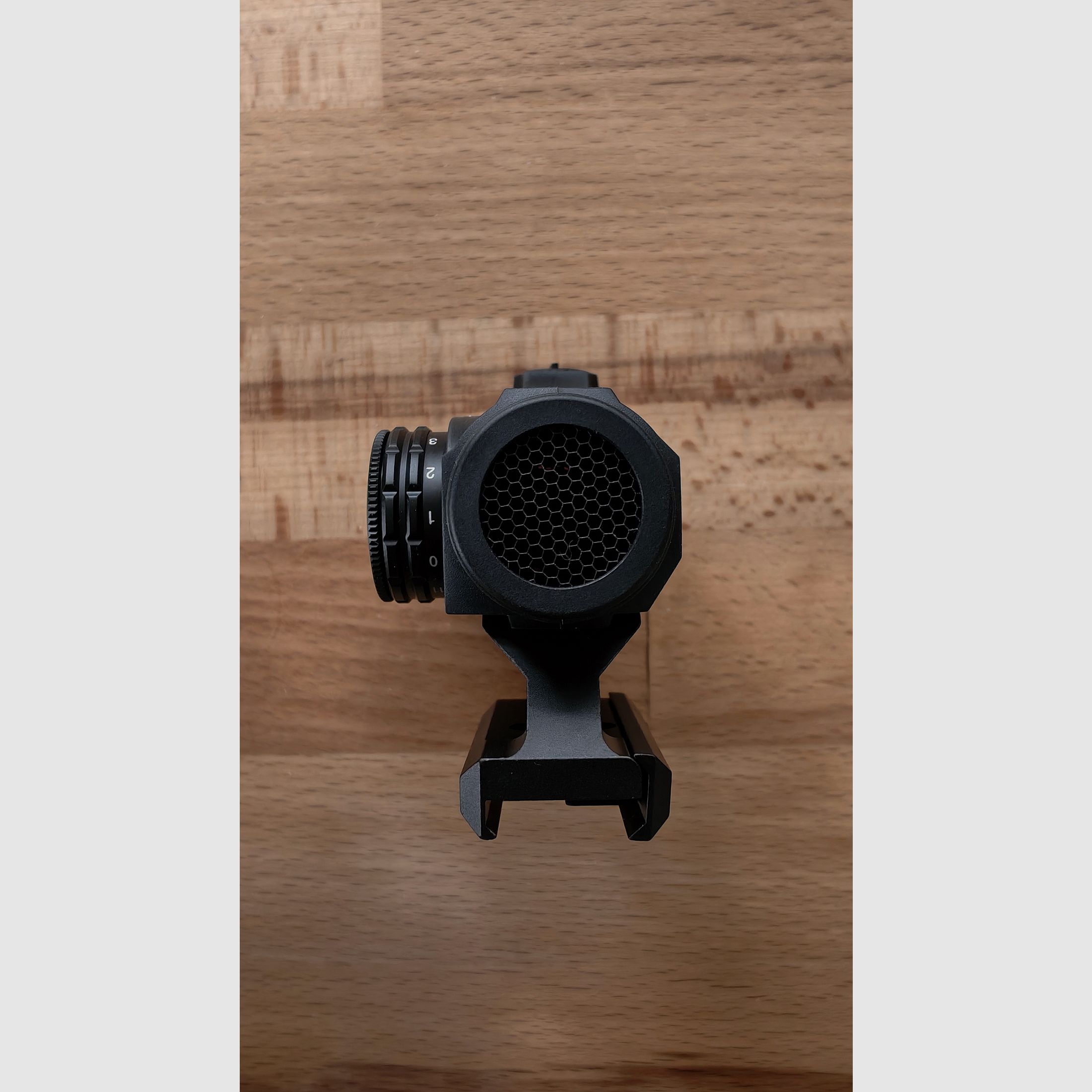 Red Dot und Vergrößerungsglas von Vector Optics