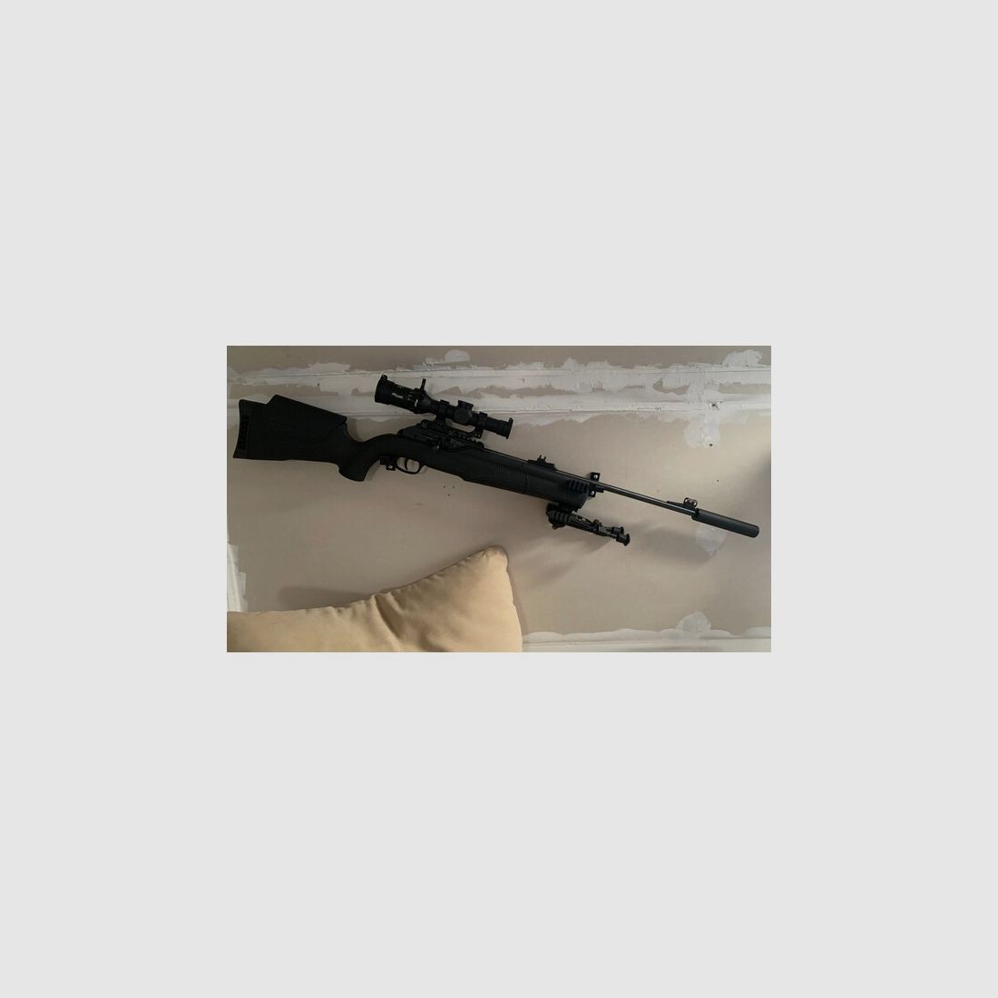 Umarex 850 M2 mit Silencer und Zweibein